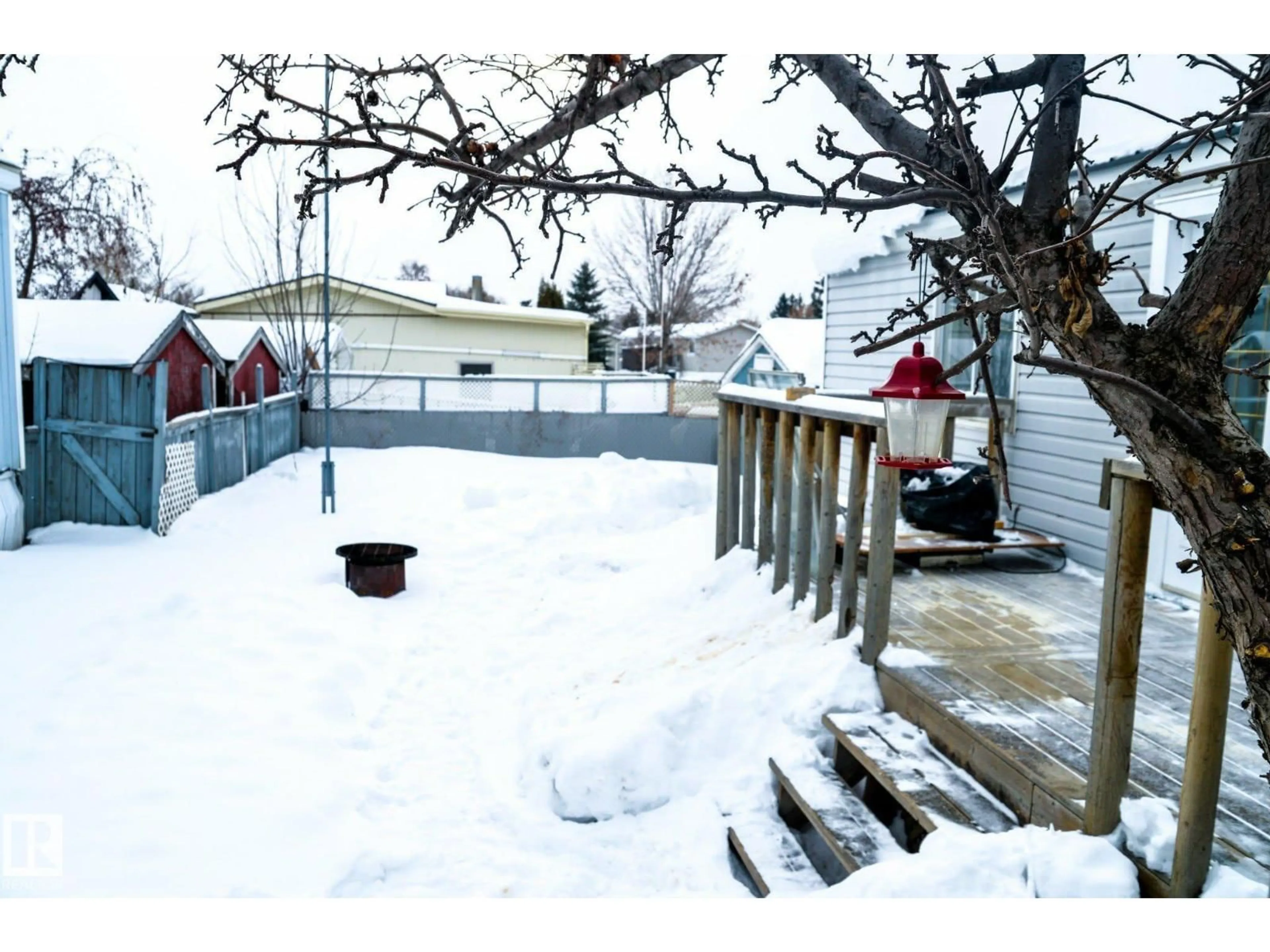 Patio, street for 1035 LAKELAND CR, Sherwood Park Alberta T8H1K7