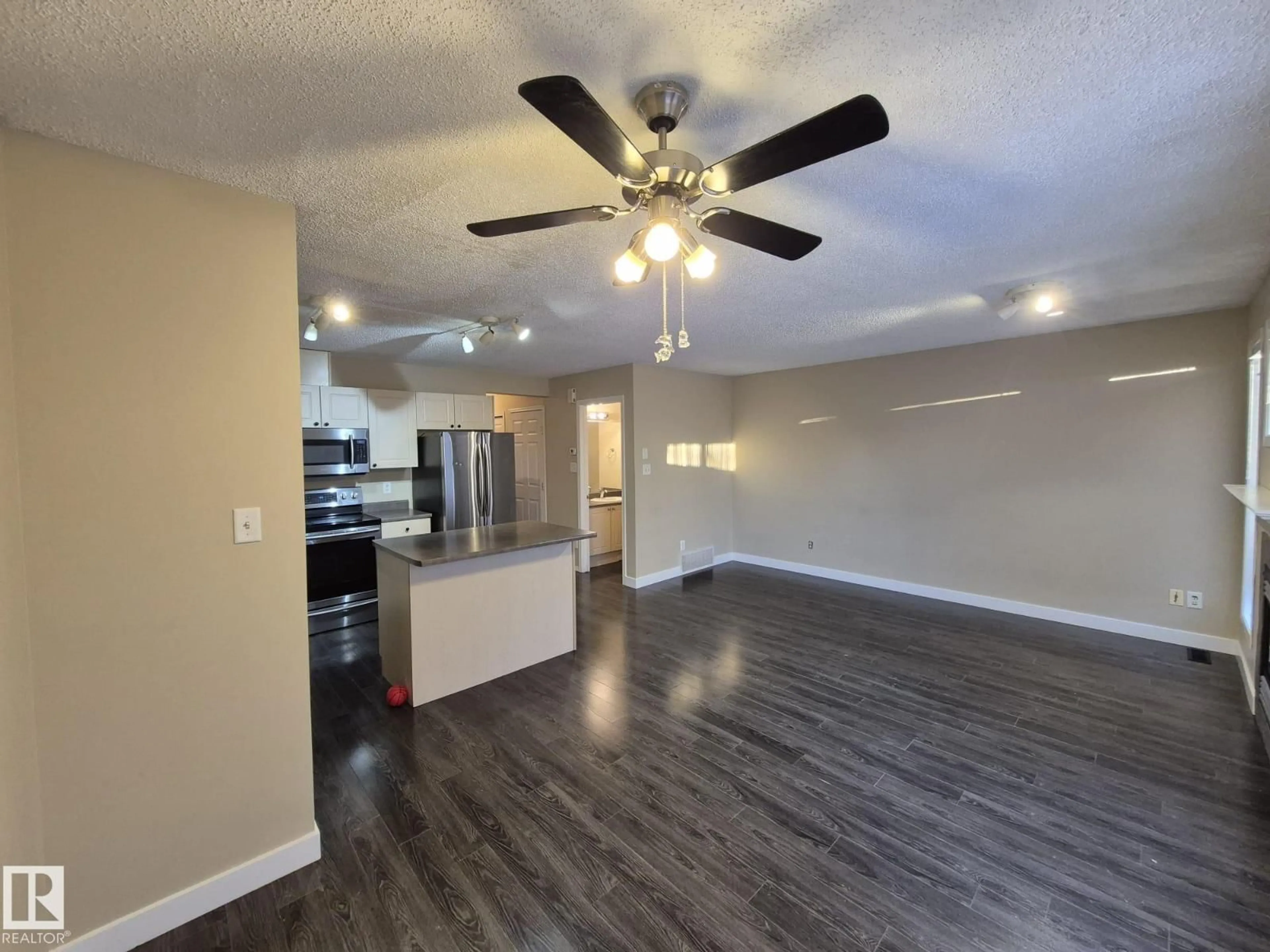 A pic of a room for 2965 23 ST, Edmonton Alberta T6T2B3