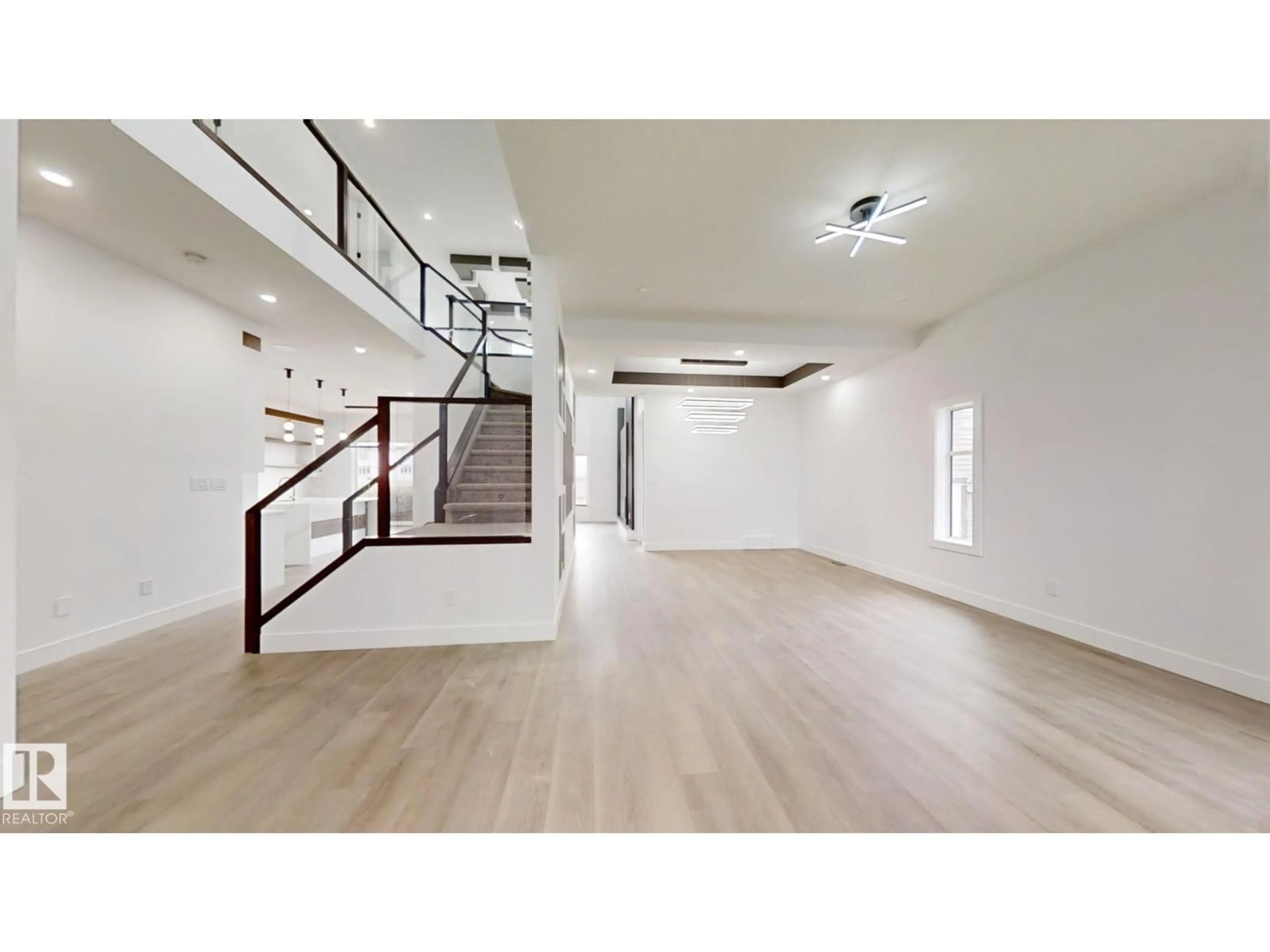 Unknown for 1707 18 ST, Edmonton Alberta T6T2N2