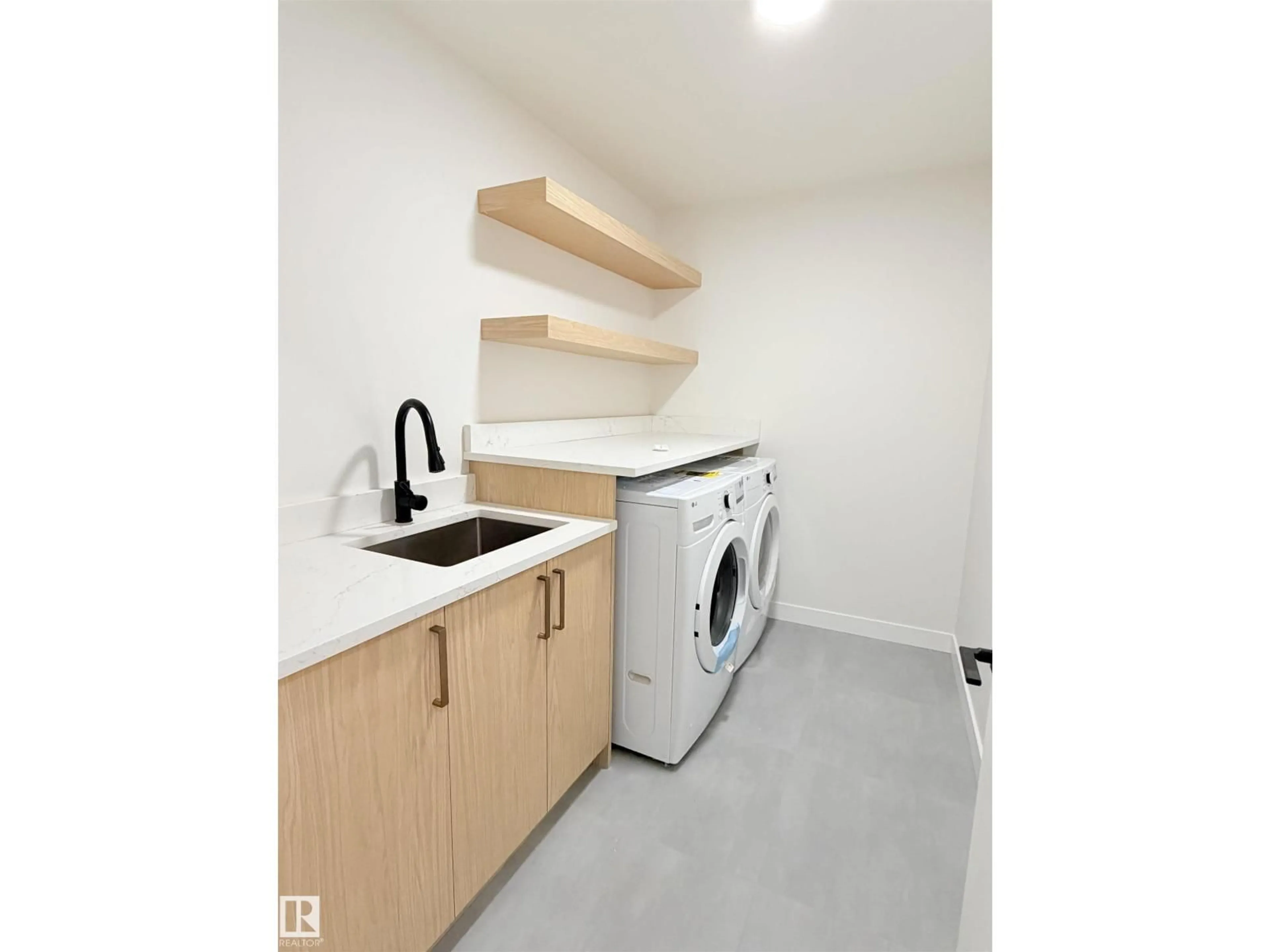 Laundry room for 179 STARLING WAY, Fort Saskatchewan Alberta T8L1X5