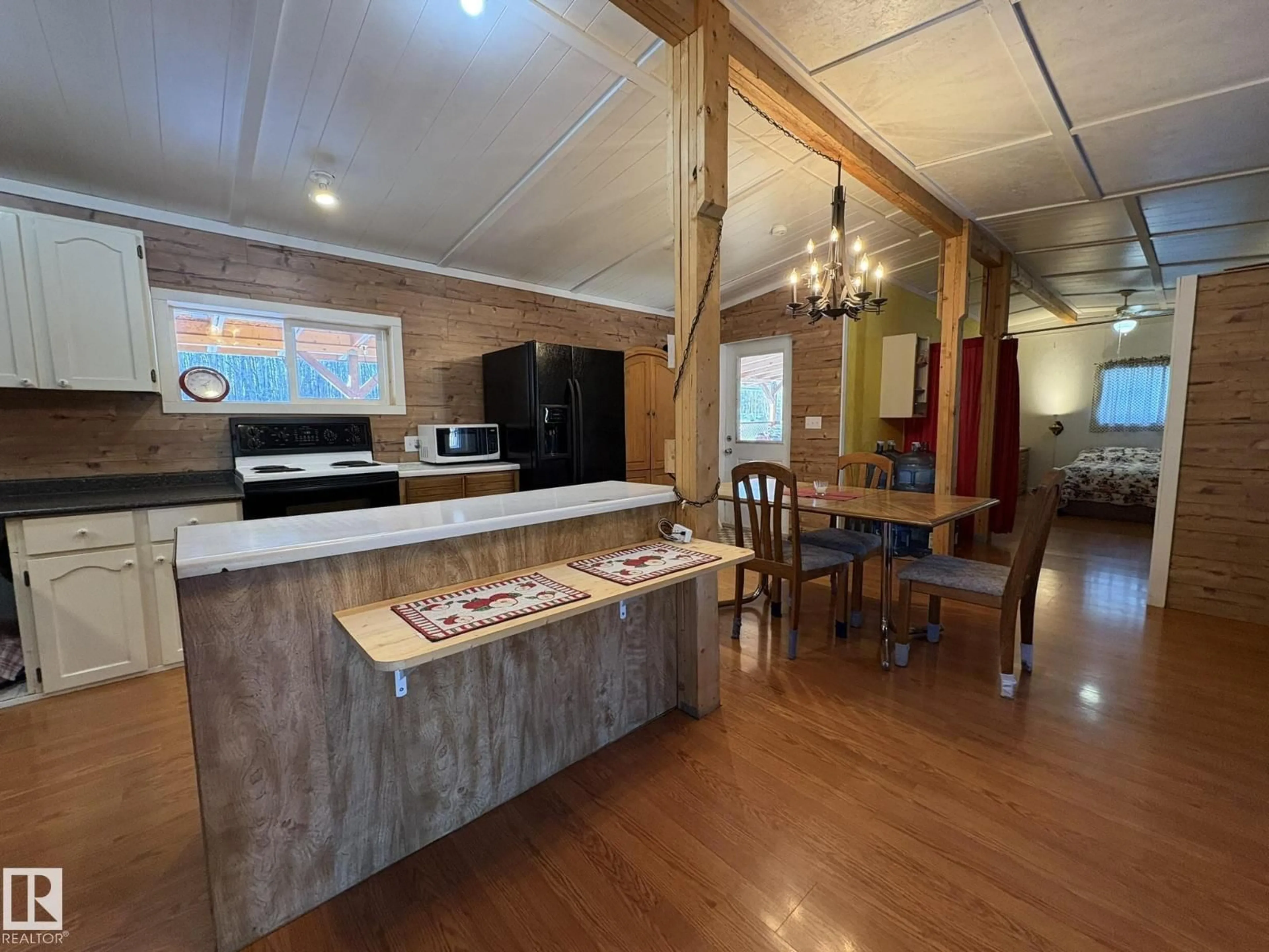 Open concept kitchen, unknown for 7 13239 TWP 615 RD, Rural Smoky Lake County Alberta T0A0B1