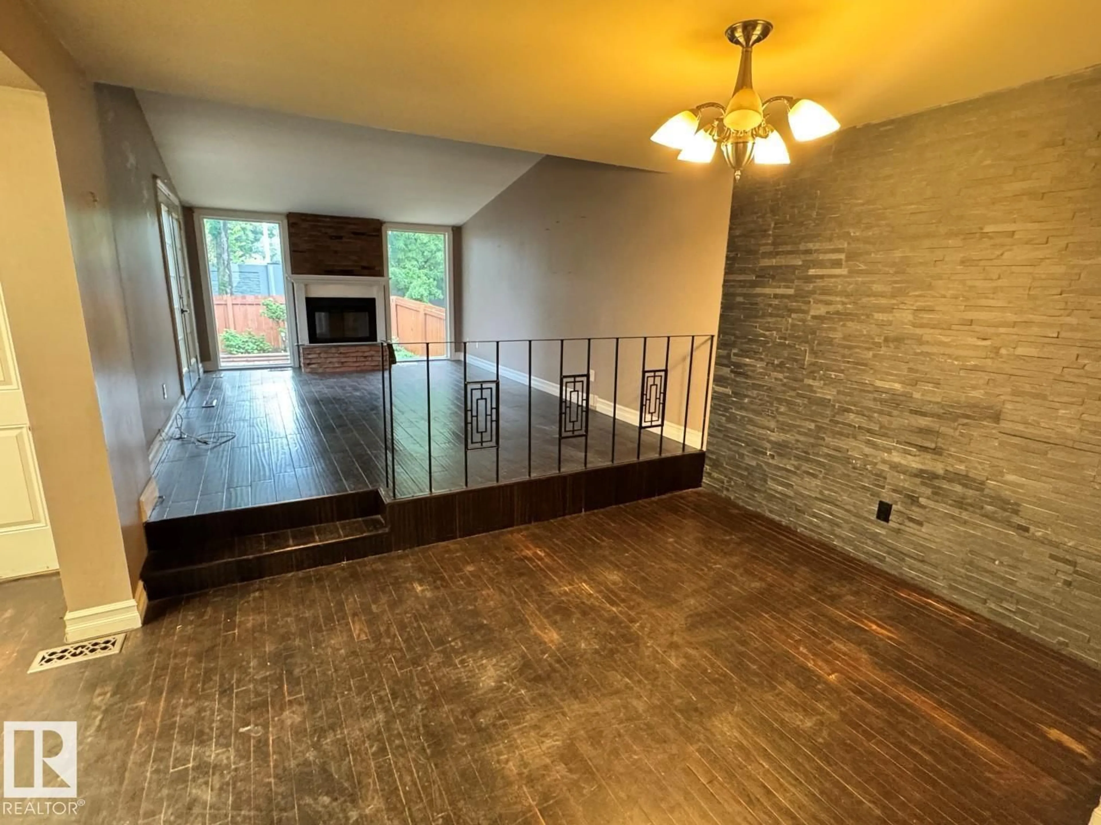 Unknown for 6612 36A AV, Edmonton Alberta T6K1S3