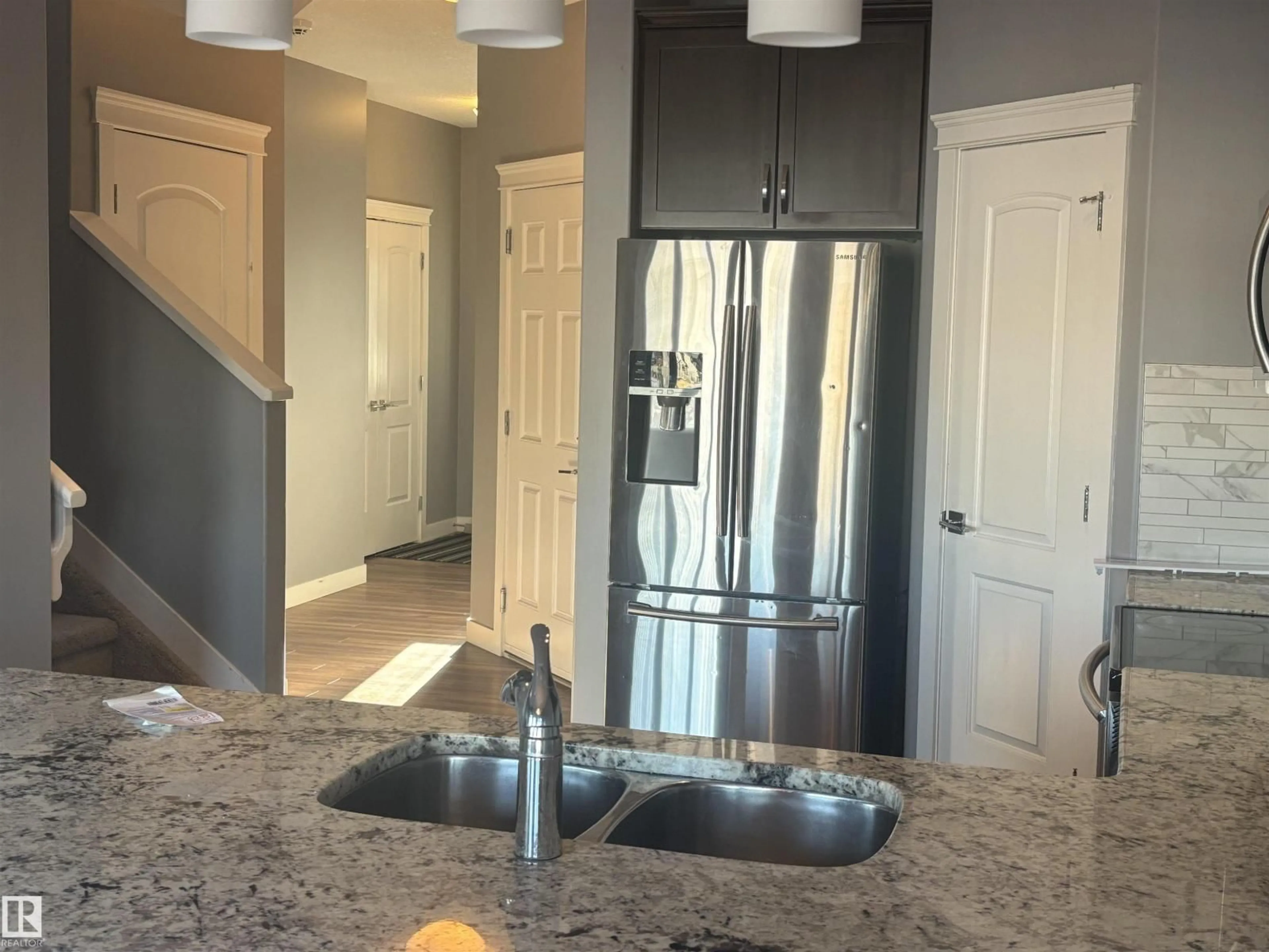 Open concept kitchen, unknown for 6694 CARDINAL RD, Edmonton Alberta T6W2Y4