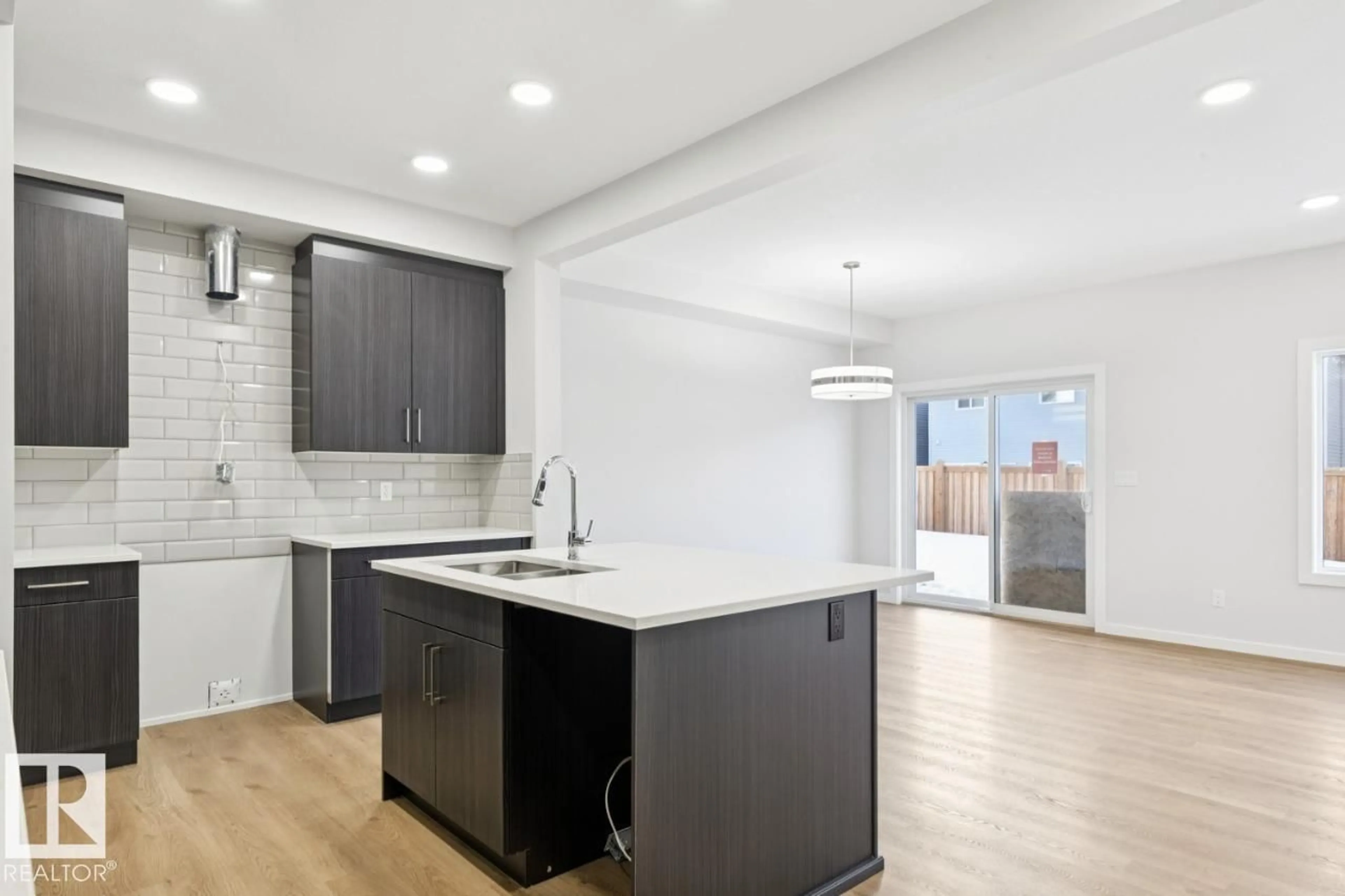 Open concept kitchen, ceramic/tile floor for SW - 336 27 ST, Edmonton Alberta T6T1N3