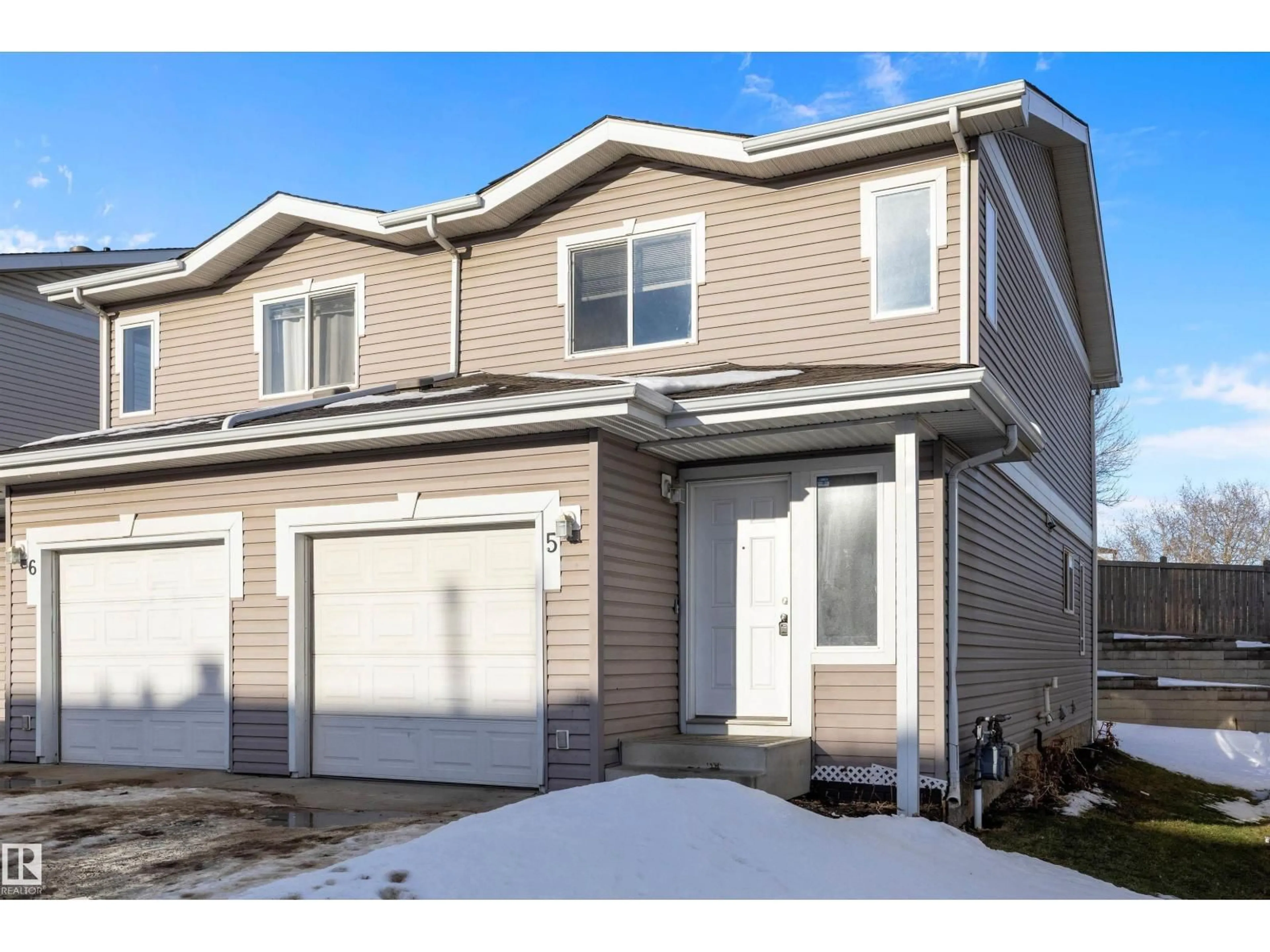 Home with vinyl exterior material, street for #5 - 130 HYNDMAN CR, Edmonton Alberta T5A0E8