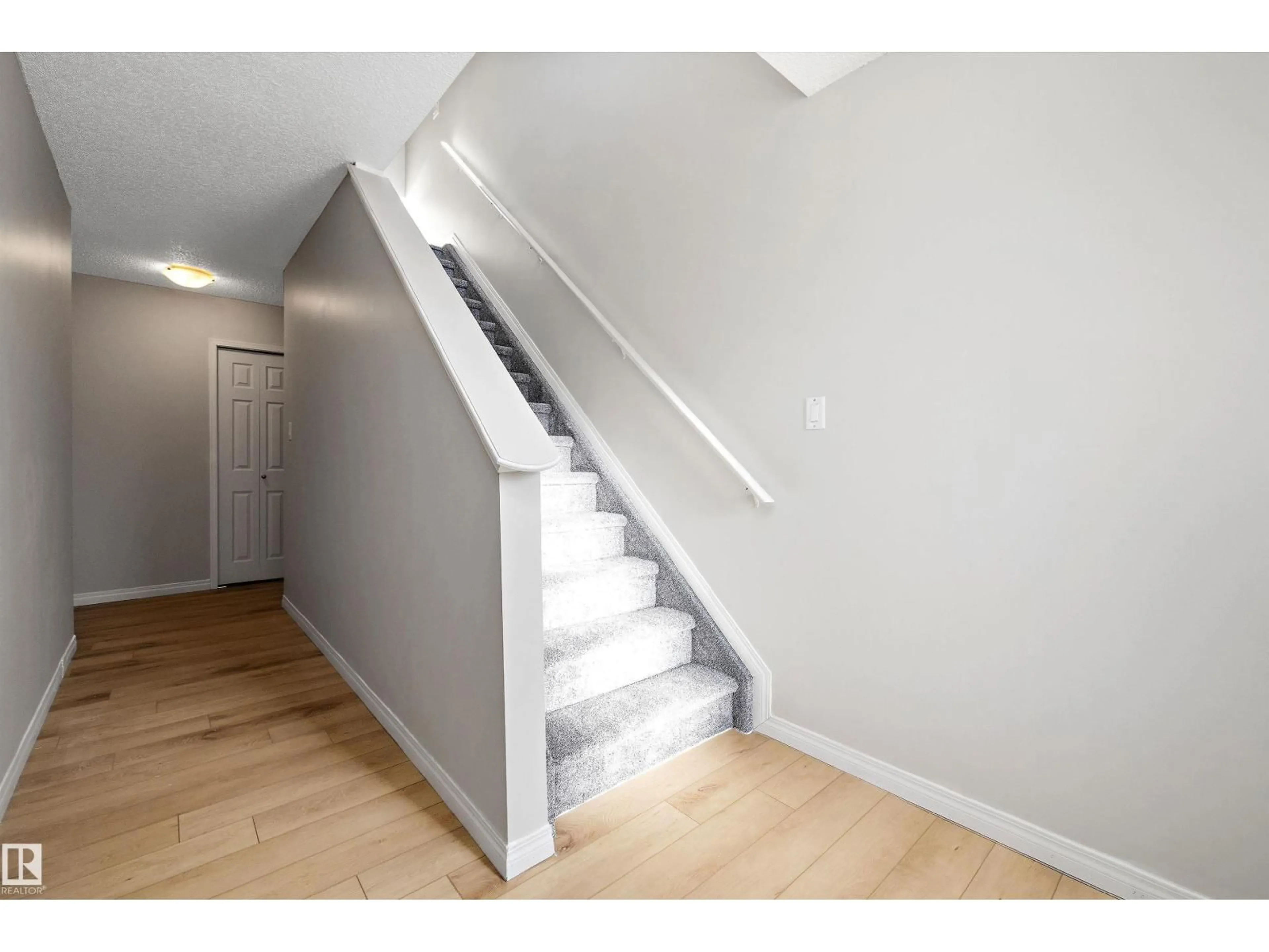 Stairs for #5 - 130 HYNDMAN CR, Edmonton Alberta T5A0E8