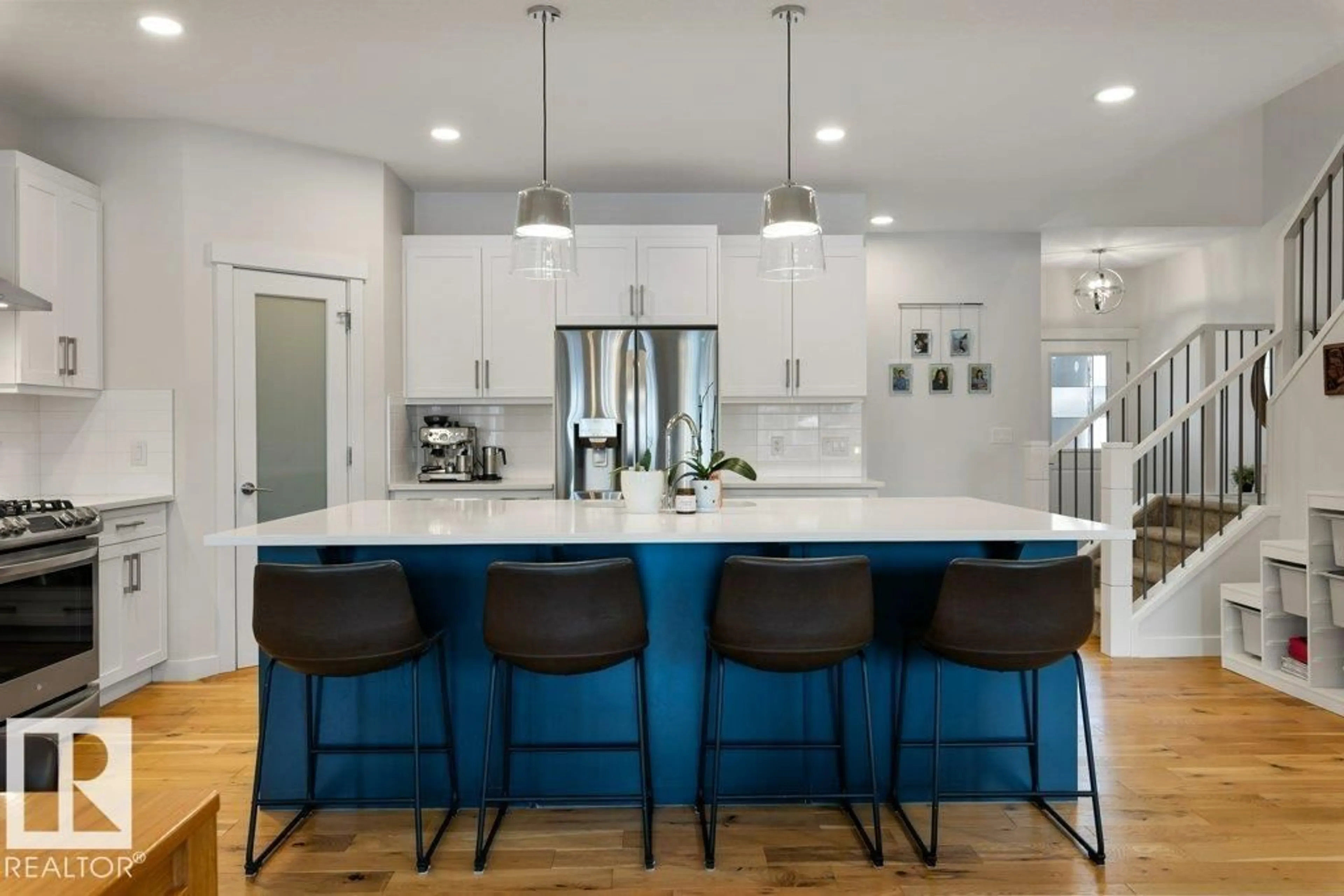 Contemporary kitchen, unknown for 92 RATELLE CI, St. Albert Alberta T8N7T8