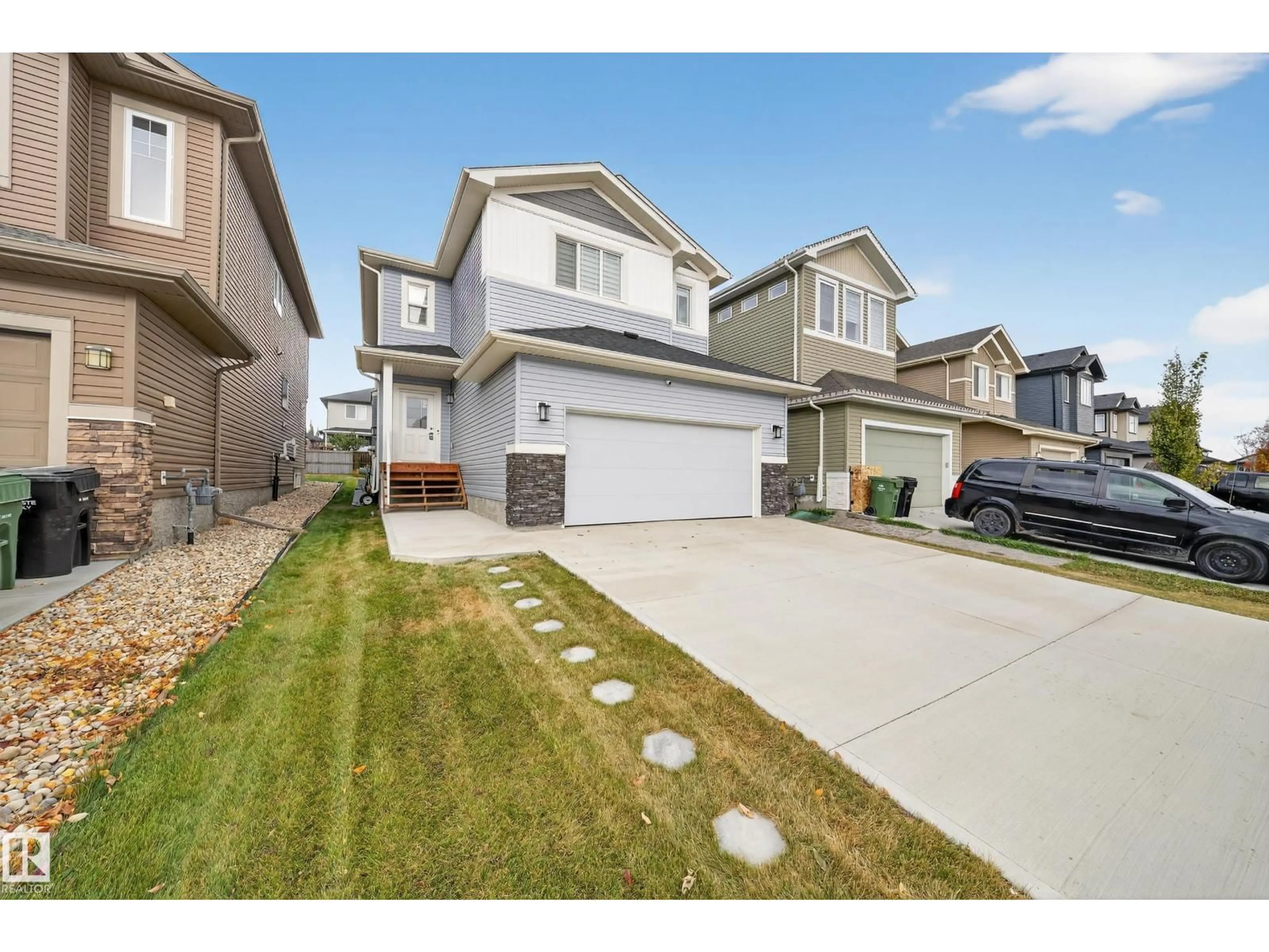 A pic from outside/outdoor area/front of a property/back of a property/a pic from drone, street for 575 REYNALDS WD, Leduc Alberta T0C2K0