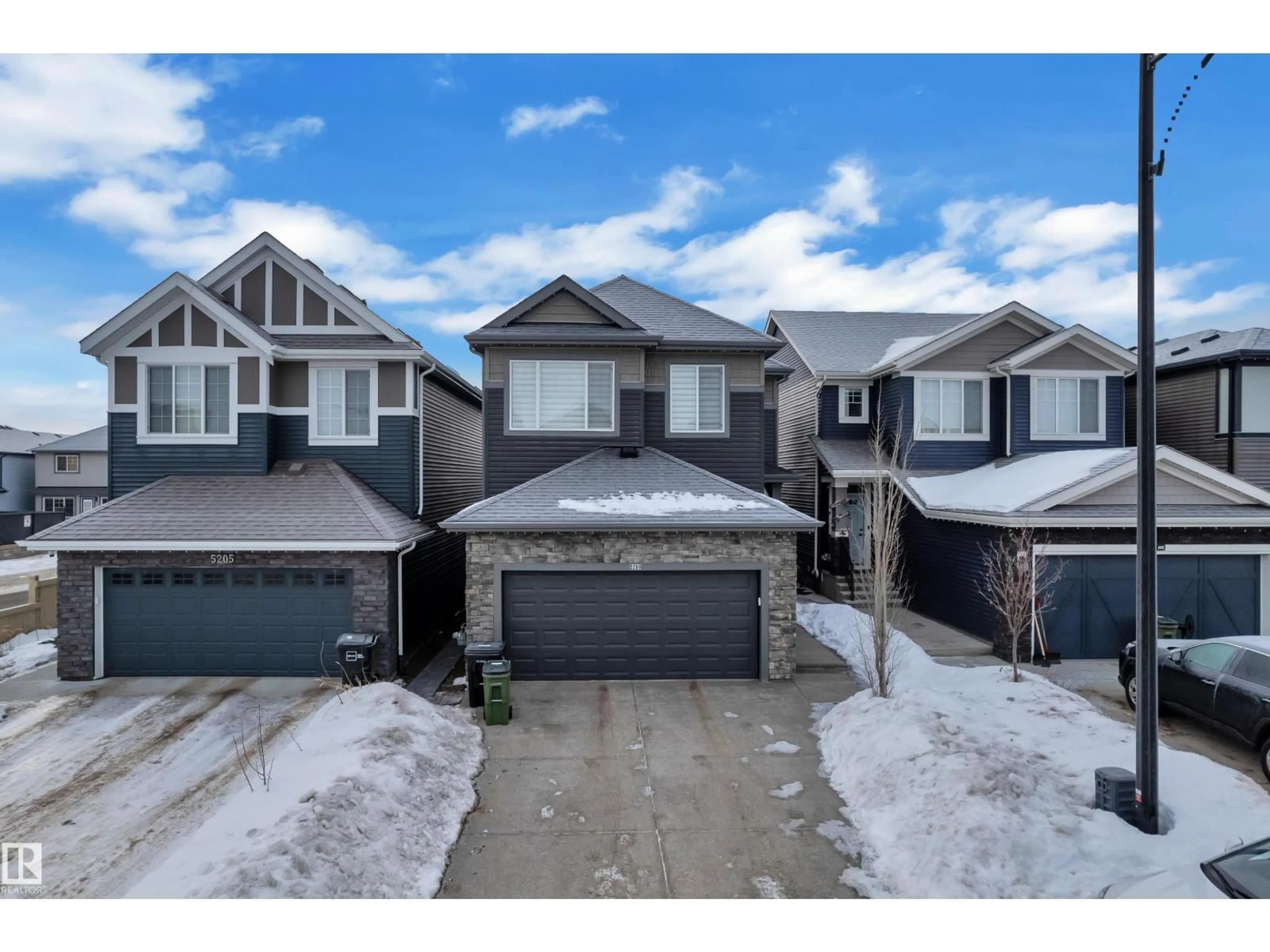 A pic from outside/outdoor area/front of a property/back of a property/a pic from drone, street for SW - 5209 22A AV, Edmonton Alberta T6X2Y1