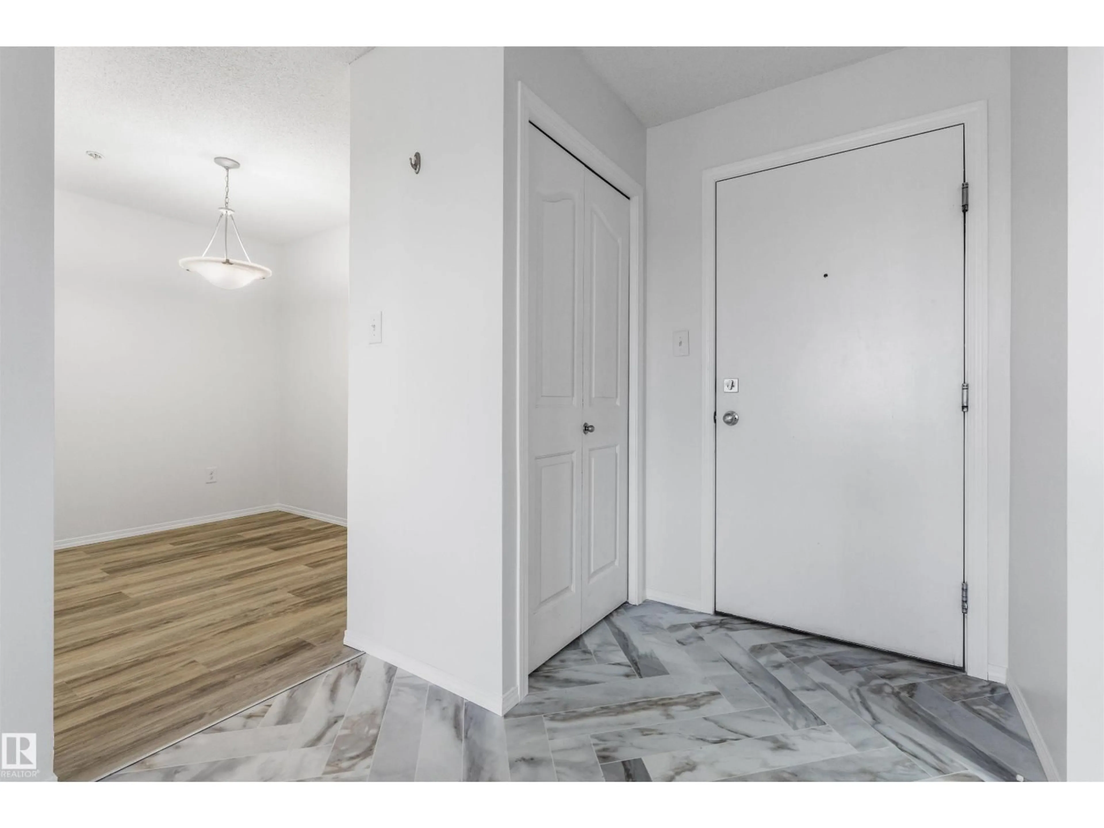 Indoor entryway for #313 - 270 MCCONACHIE DR, Edmonton Alberta T5Y3N4