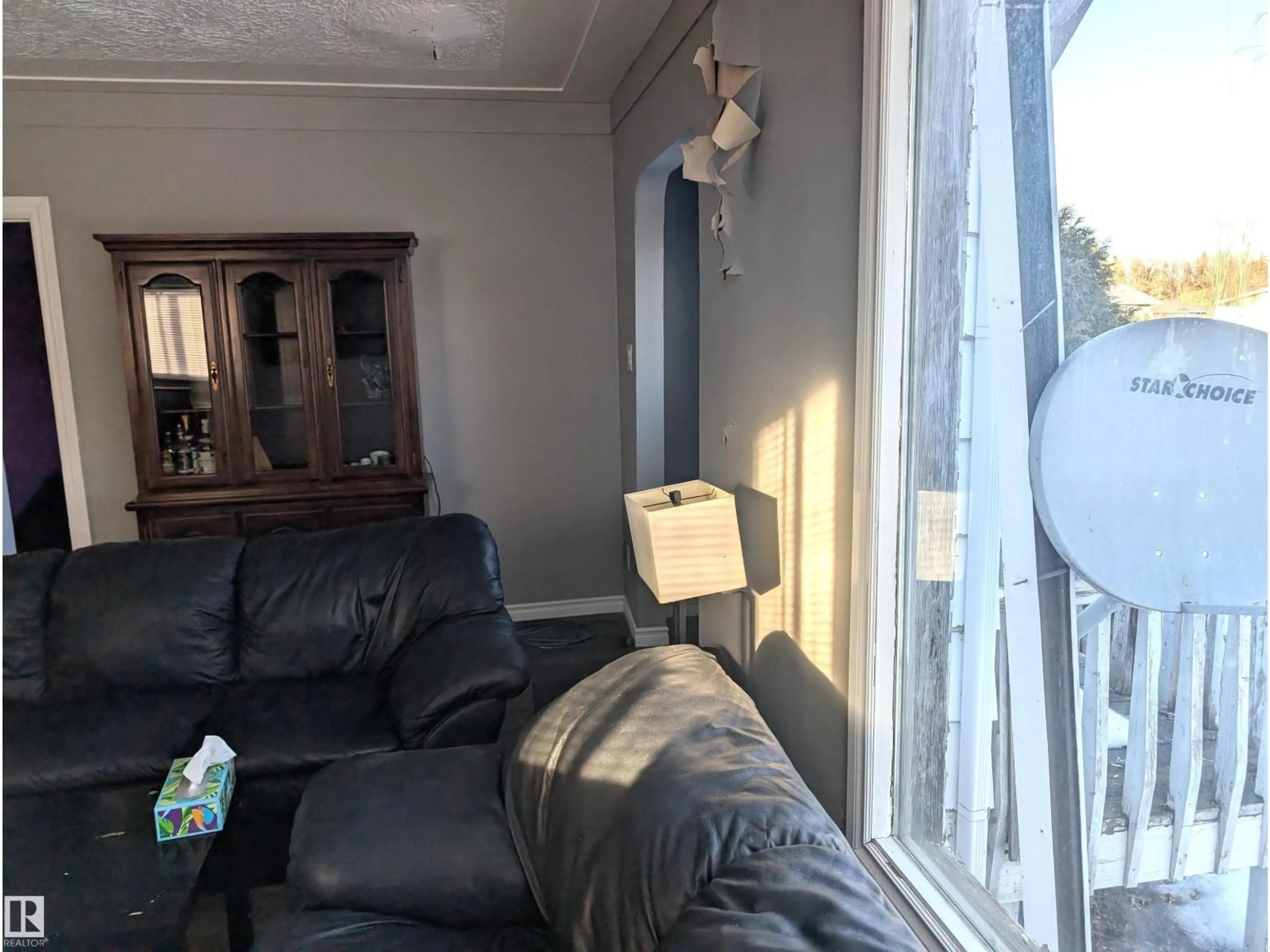 A pic of a room for 4720 52 ST, Calmar Alberta T0C0V0