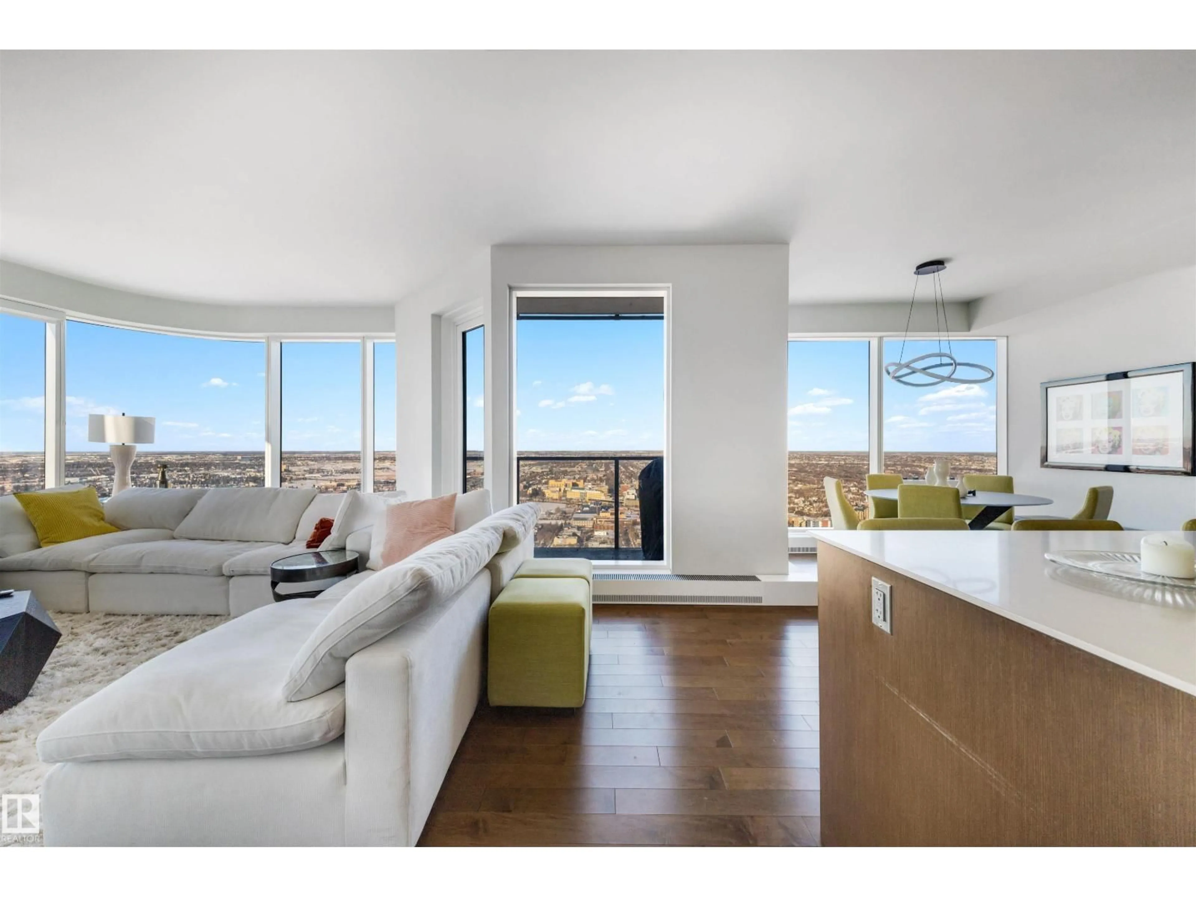 A pic of a room for 4001 10360 102 ST NW, Edmonton Alberta T5K0K6