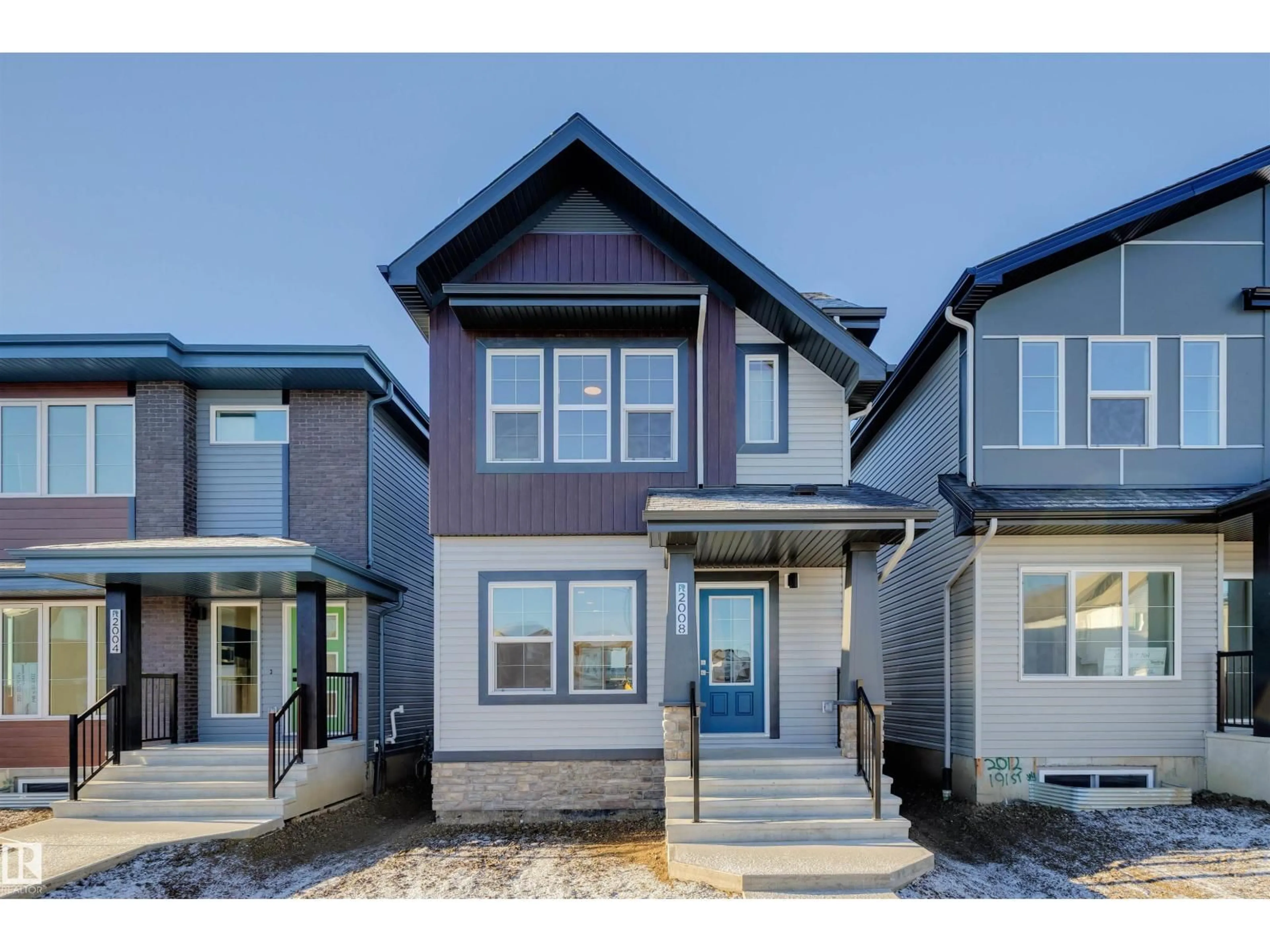 Home with vinyl exterior material, street for 2008 191 ST, Edmonton Alberta T6M3E8