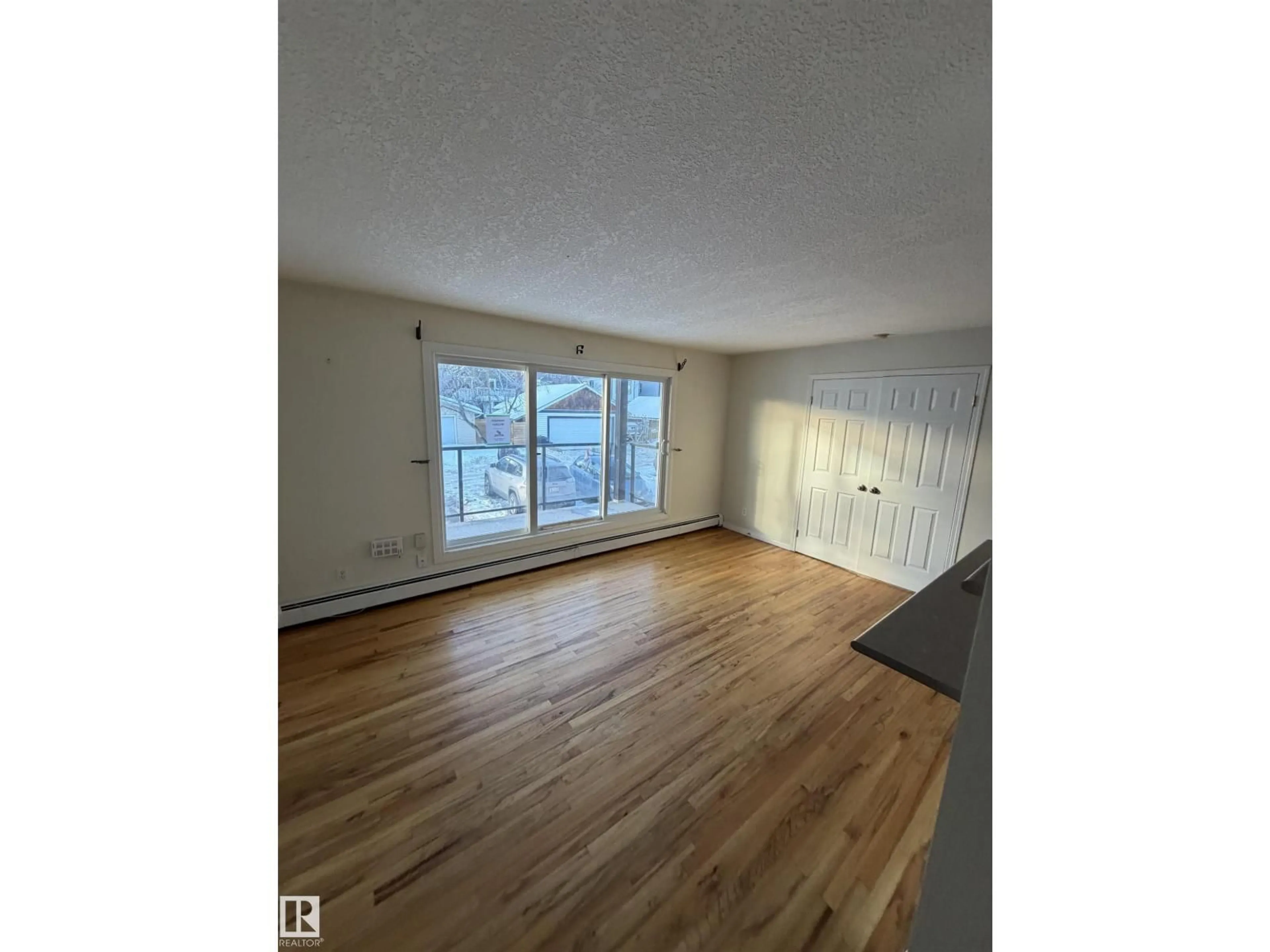 A pic of a room for 13 - 11008 124 ST NW, Edmonton Alberta T5M0J4