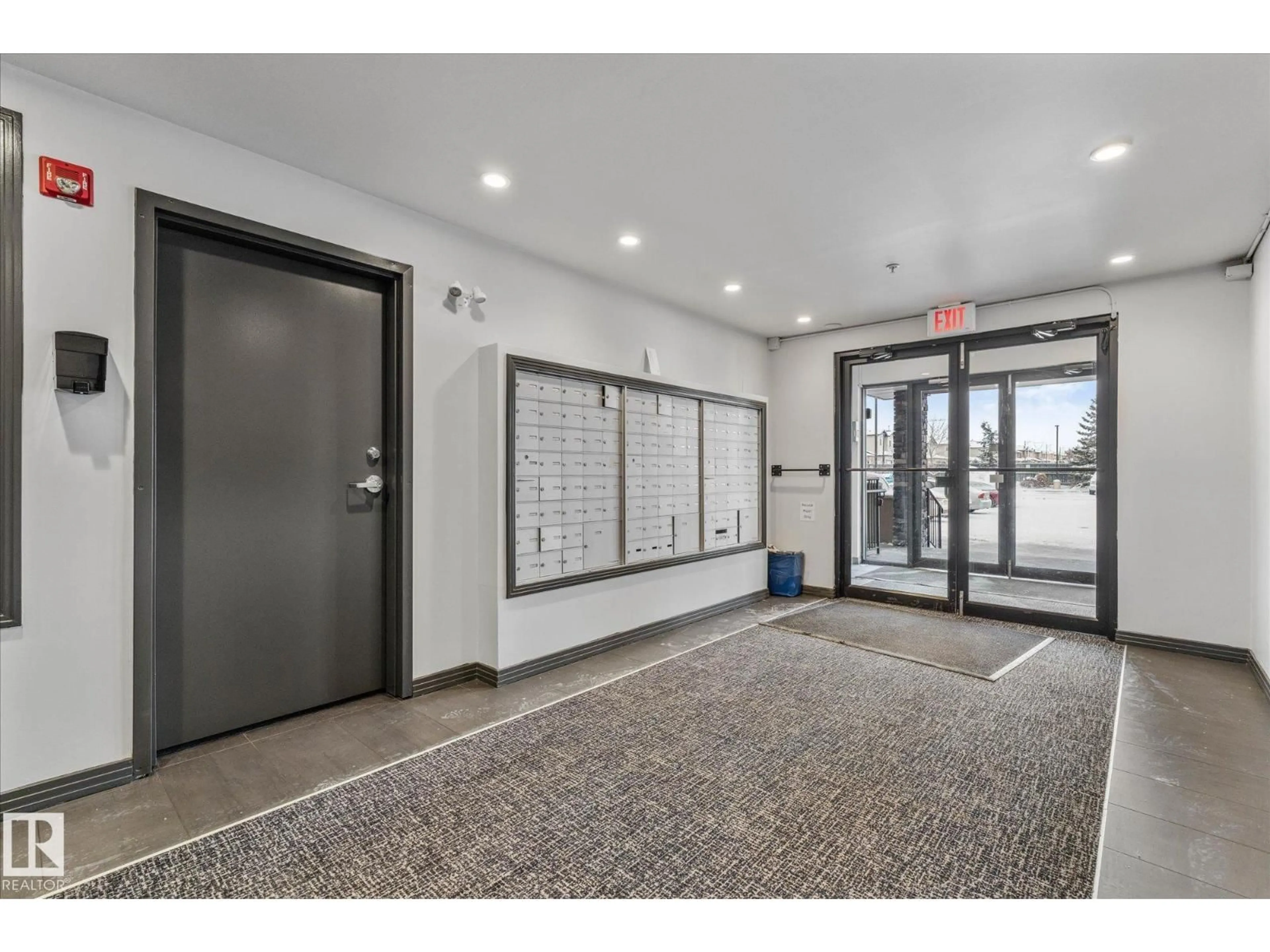 Indoor foyer for #117 - 5005 165 AV, Edmonton Alberta T5Y0L8