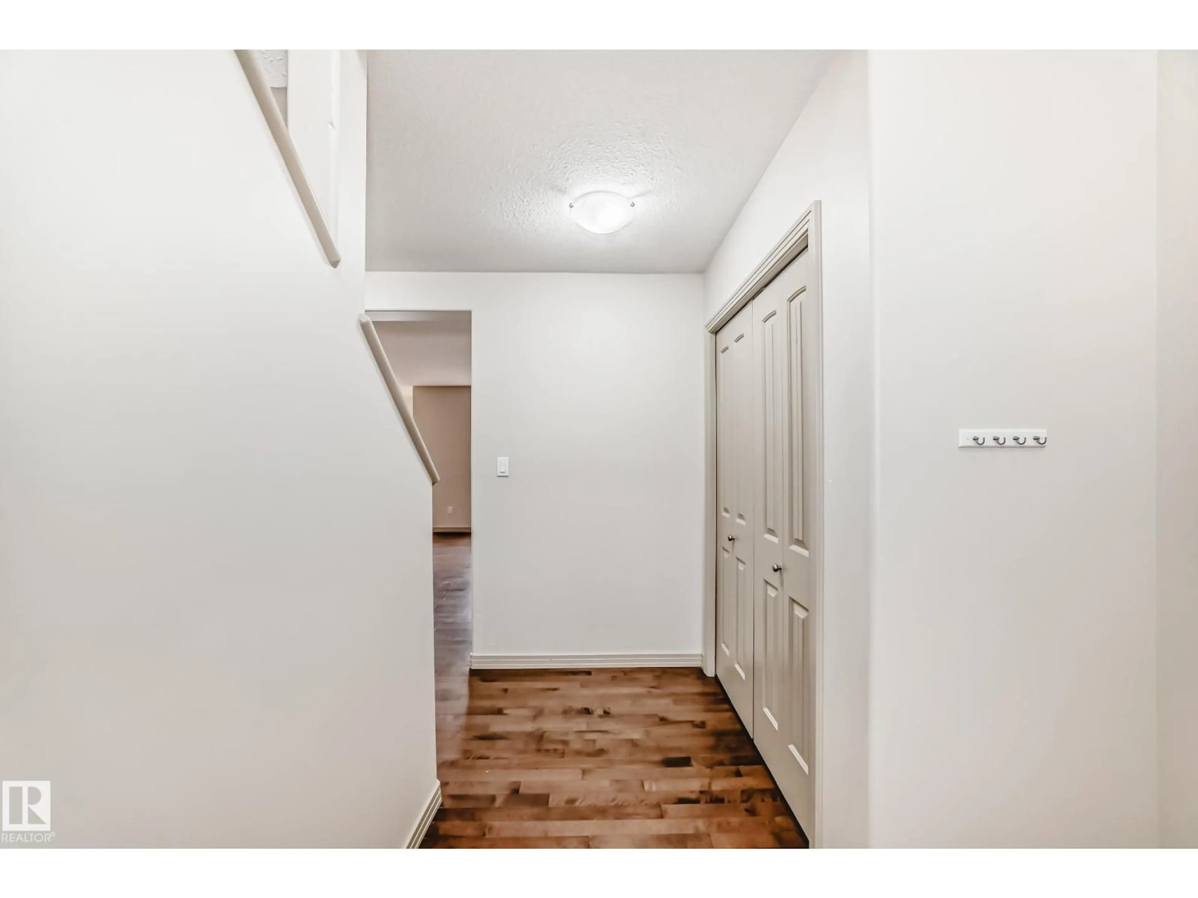 Indoor entryway for 5930 165 AV, Edmonton Alberta T5Y0J1