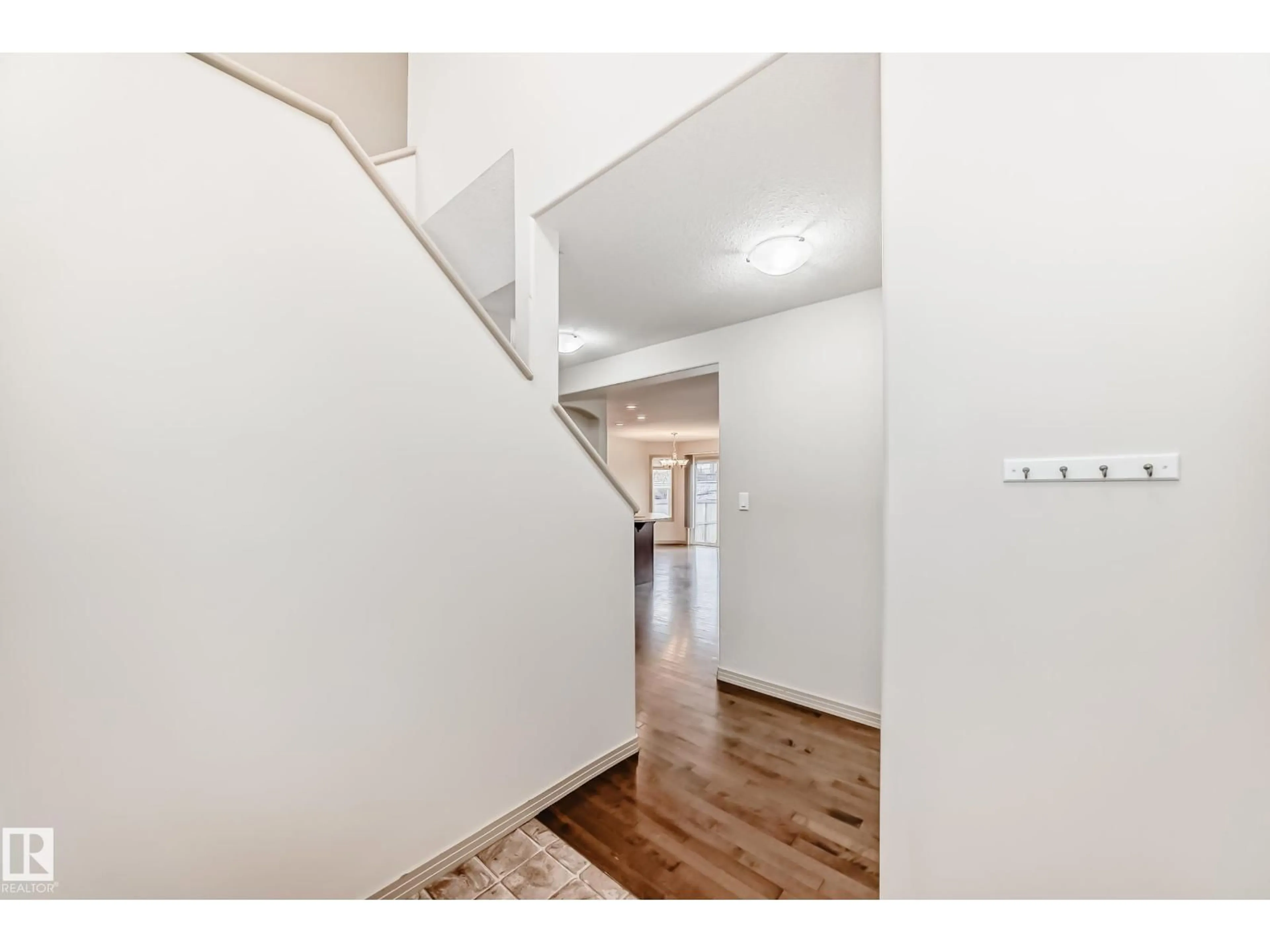 Indoor entryway for 5930 165 AV, Edmonton Alberta T5Y0J1