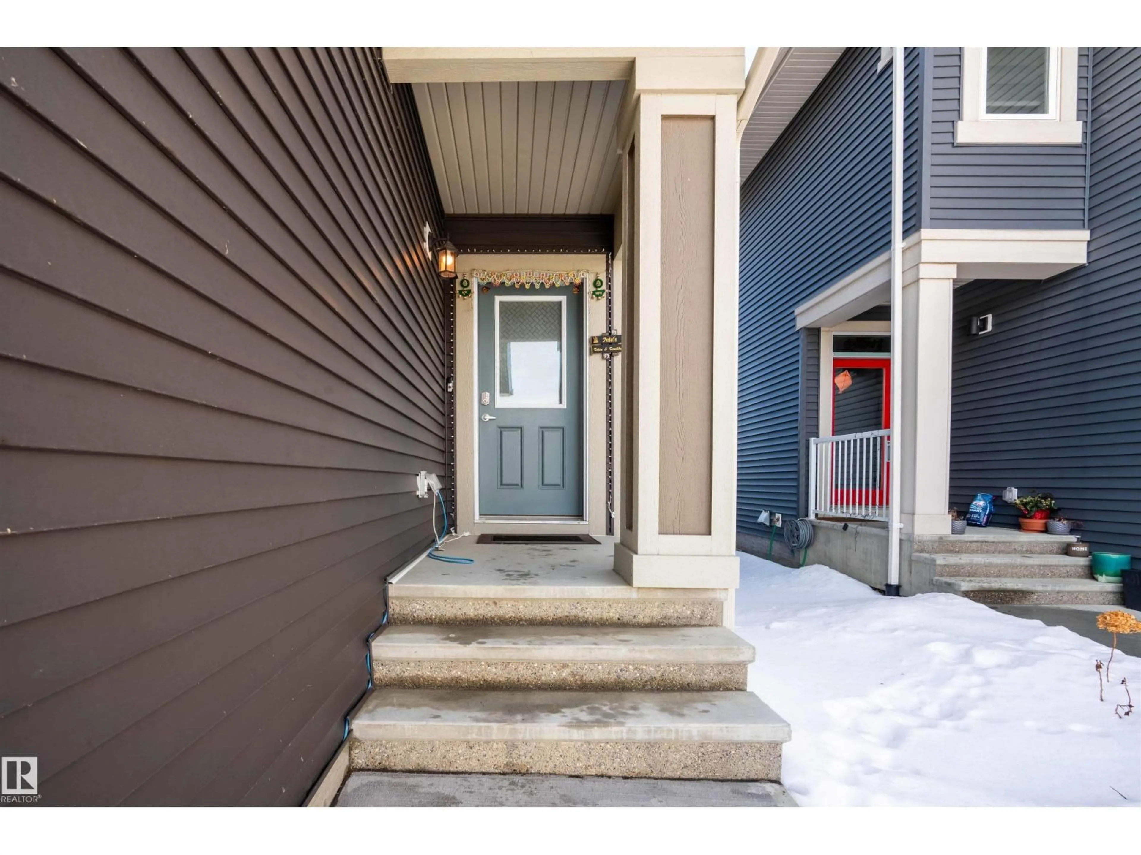 Indoor entryway for SW - 1308 PLUM LINK LI, Edmonton Alberta T6X0S4