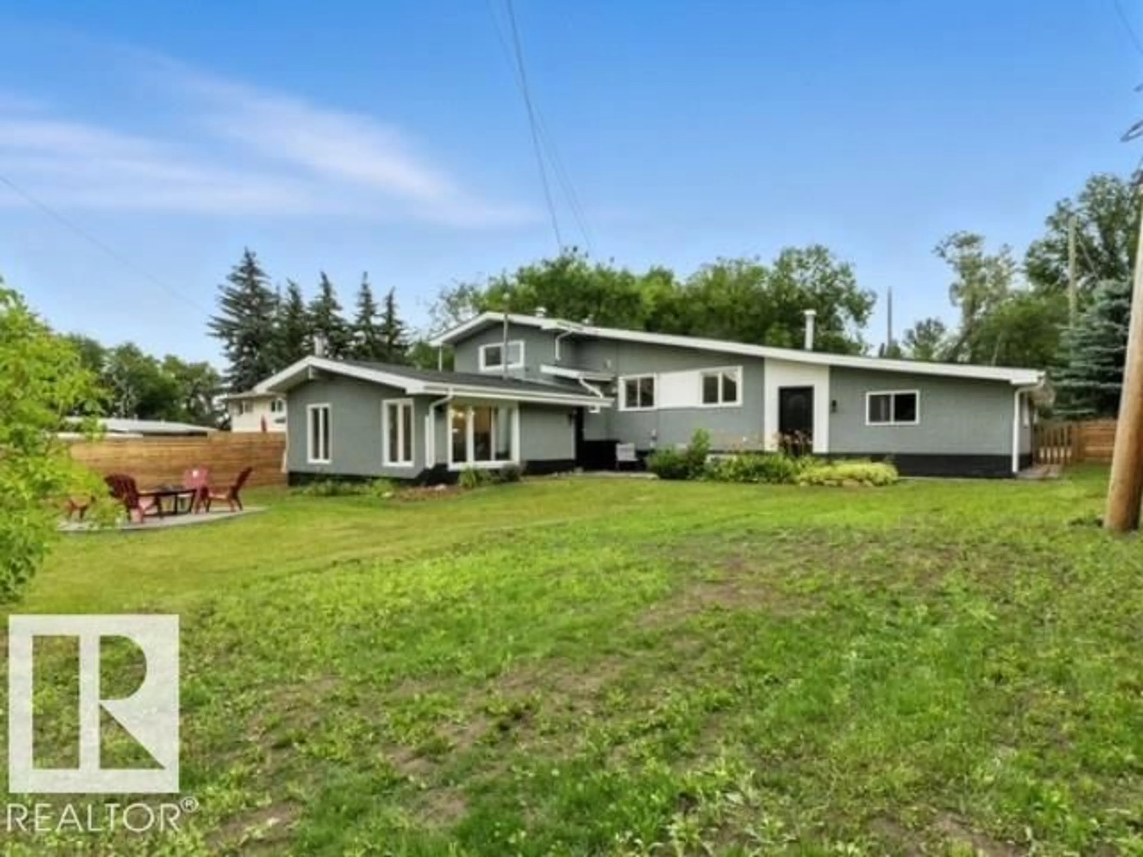 A pic from outside/outdoor area/front of a property/back of a property/a pic from drone, street for 1 SYLVAN DR, St. Albert Alberta T8N0G7