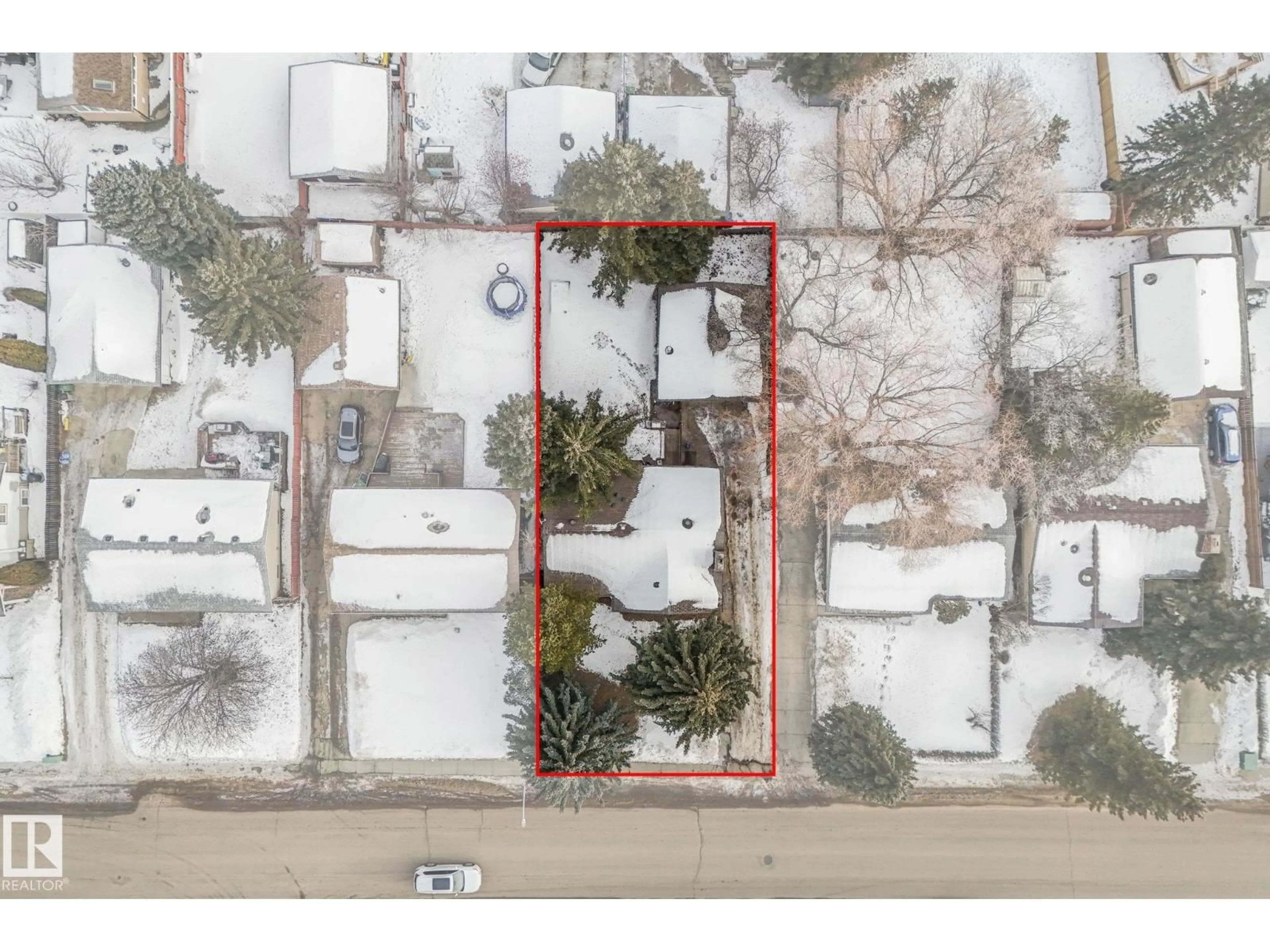 A pic from outside/outdoor area/front of a property/back of a property/a pic from drone, street for 5107 44 ST, Beaumont Alberta T4X1J1