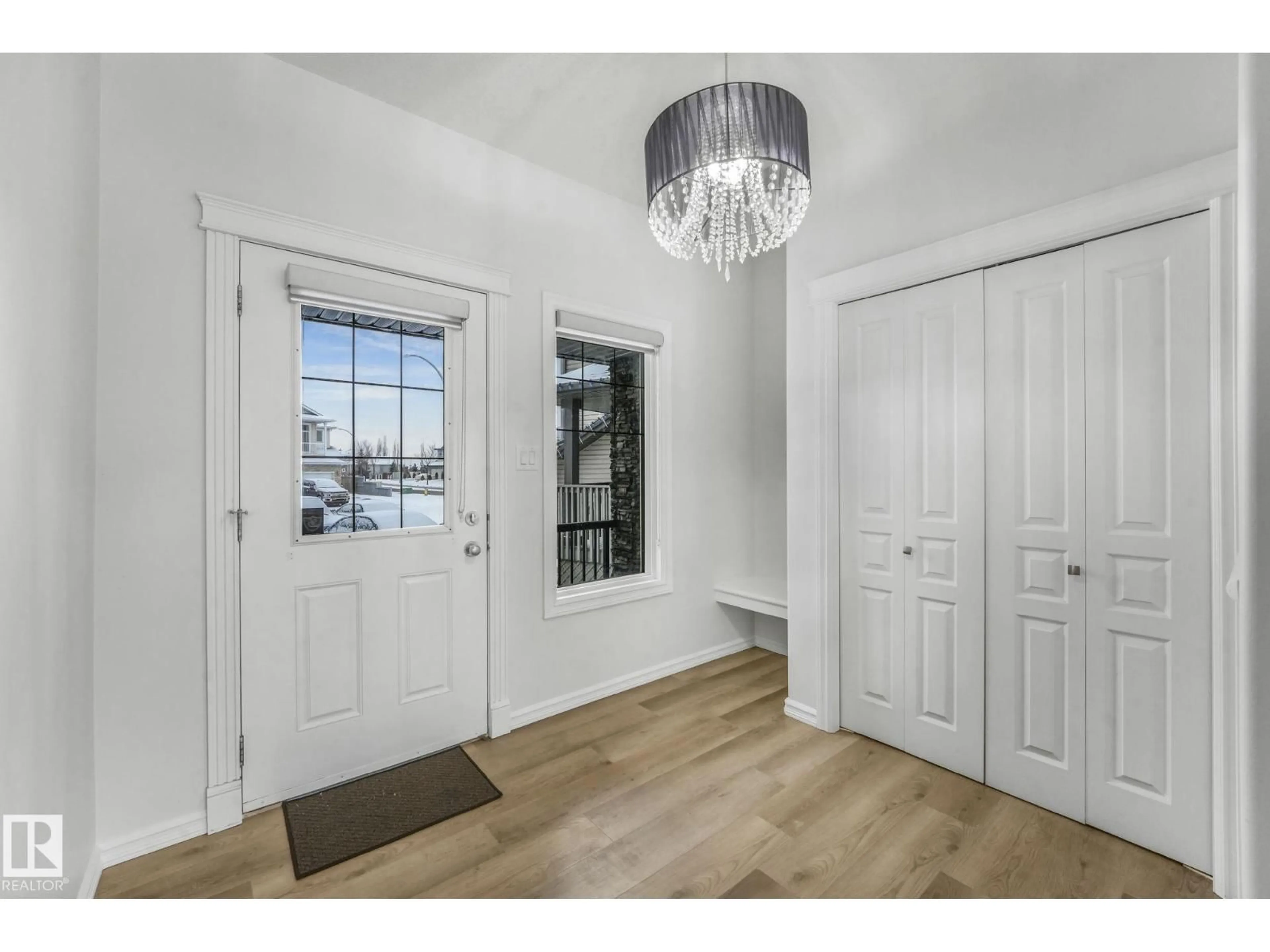 Indoor entryway for 8616 178 AV, Edmonton Alberta T5Z0B8