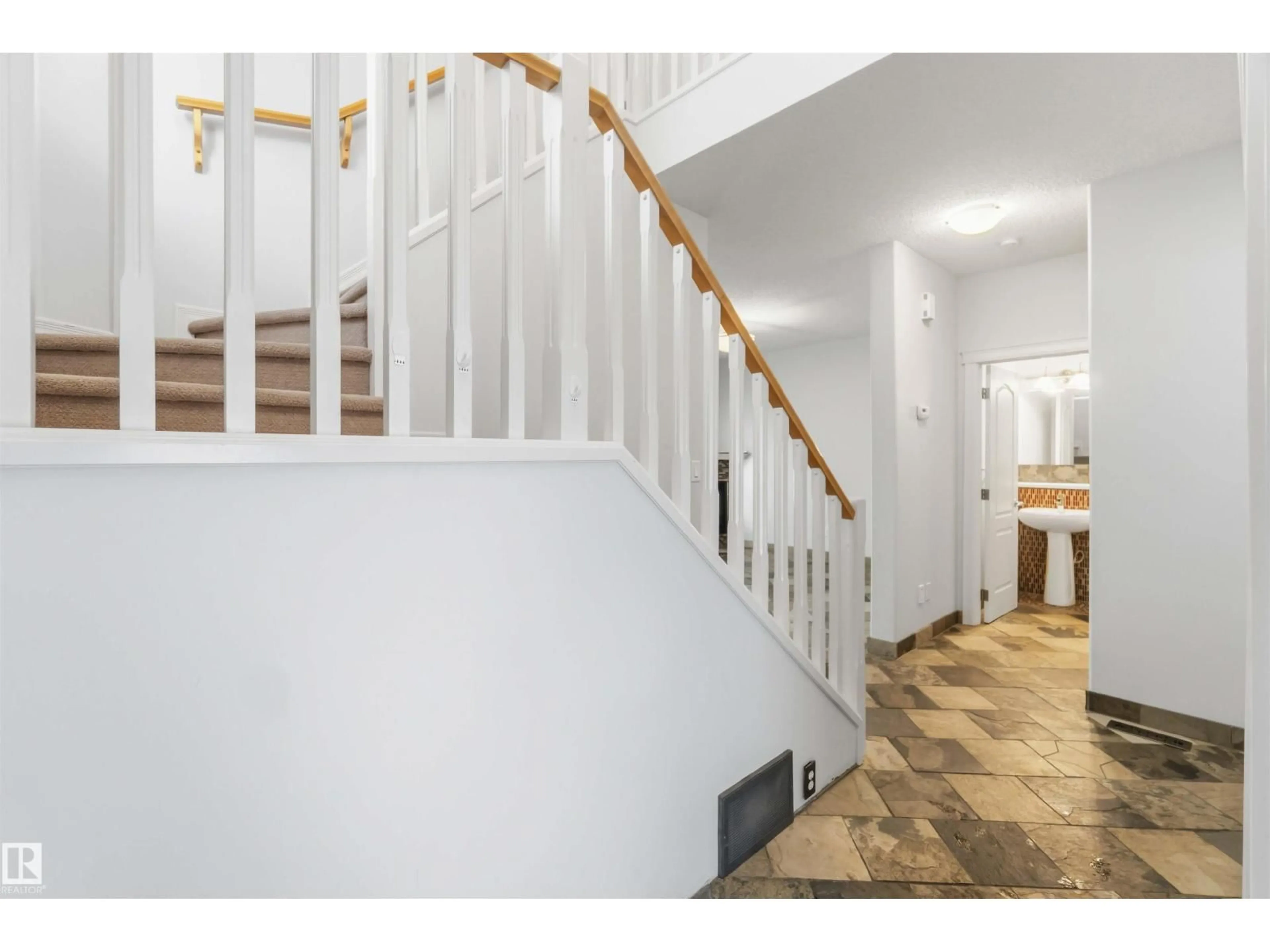 Unknown for #9 - 3003 34 AV, Edmonton Alberta T6T0A1