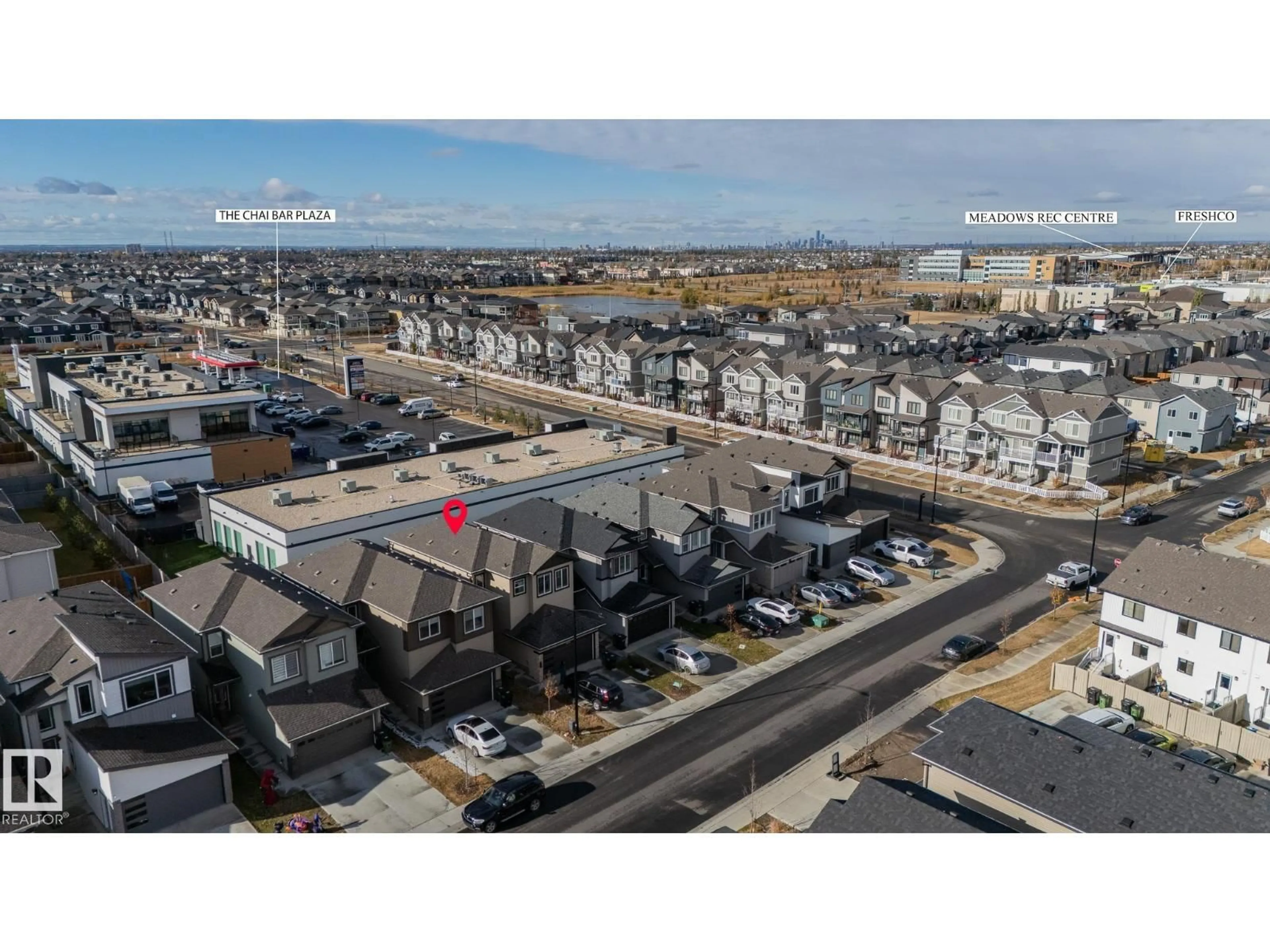 A pic from outside/outdoor area/front of a property/back of a property/a pic from drone, unknown for 1424 15 ST, Edmonton Alberta T6T2S2