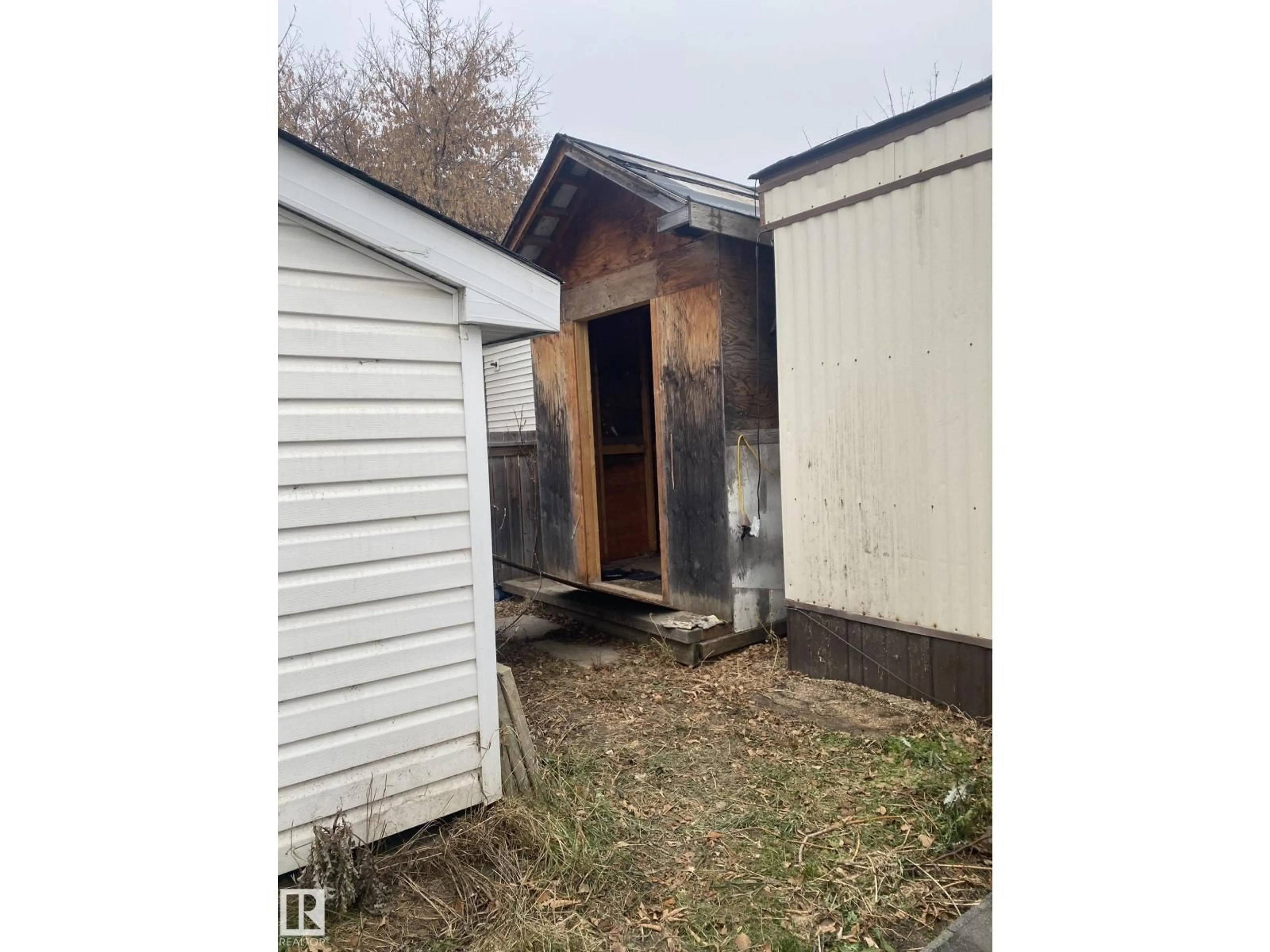 Shed for 20 WEST VIEW BV, Edmonton Alberta T5S1T5