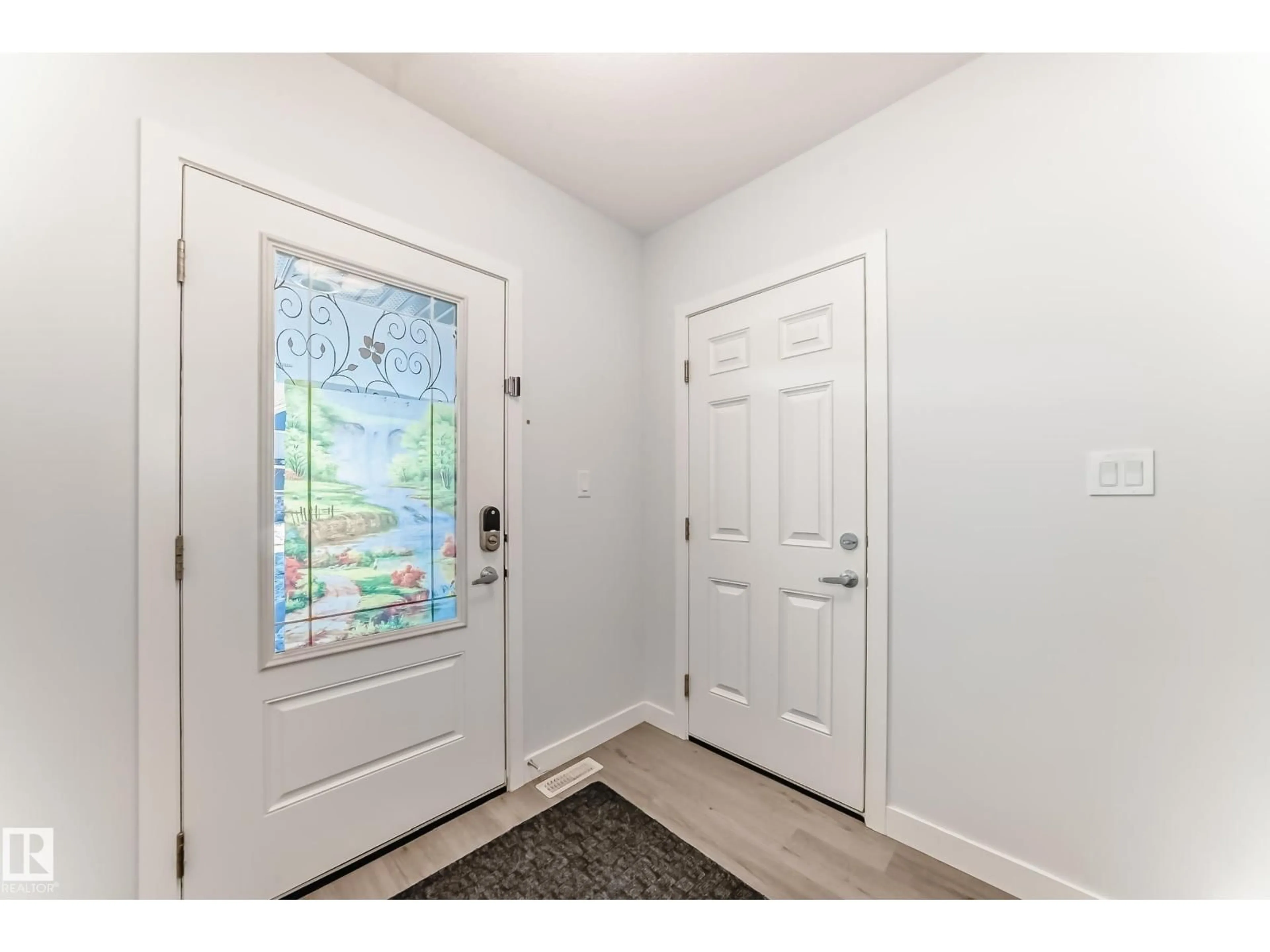 Indoor entryway for 2282 CHOKECHERRY CLOSE, Edmonton Alberta T6X2M6