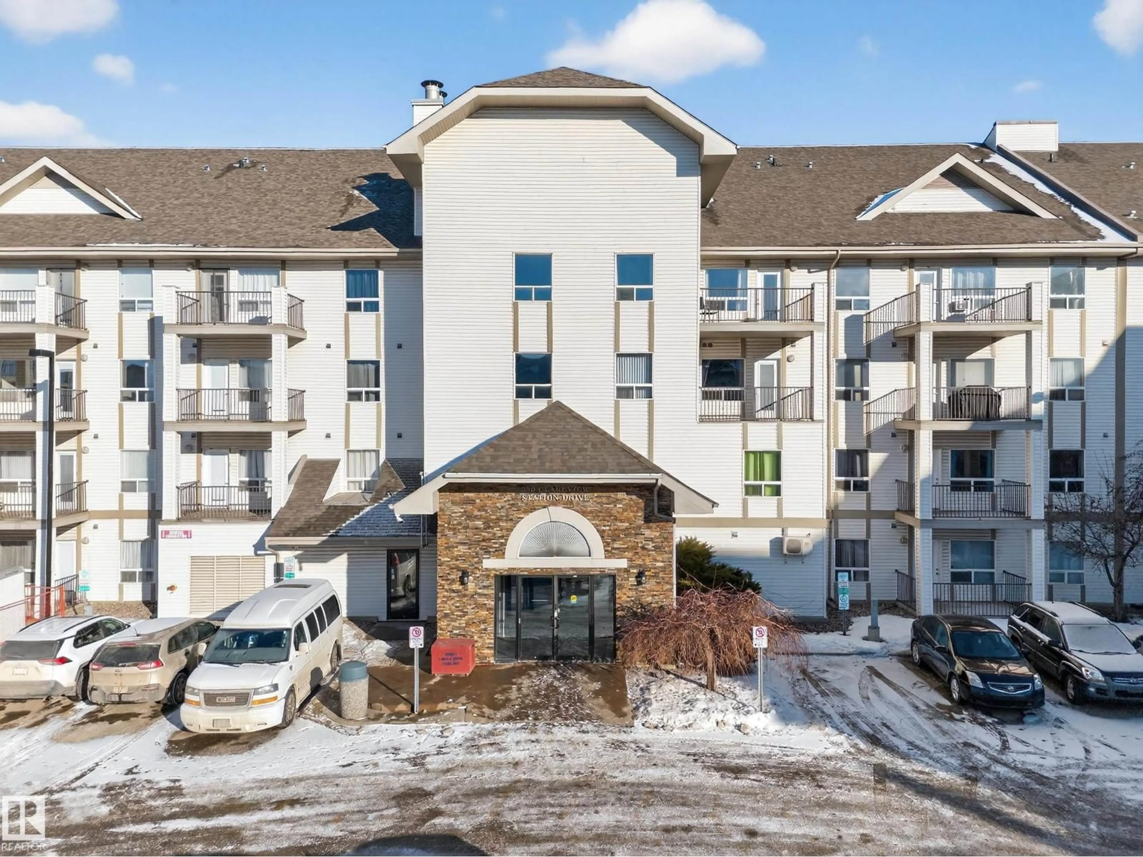 A pic from outside/outdoor area/front of a property/back of a property/a pic from drone, mountain view for 1205 CLAREVIEW STATION DR, Edmonton Alberta T5Y0E6