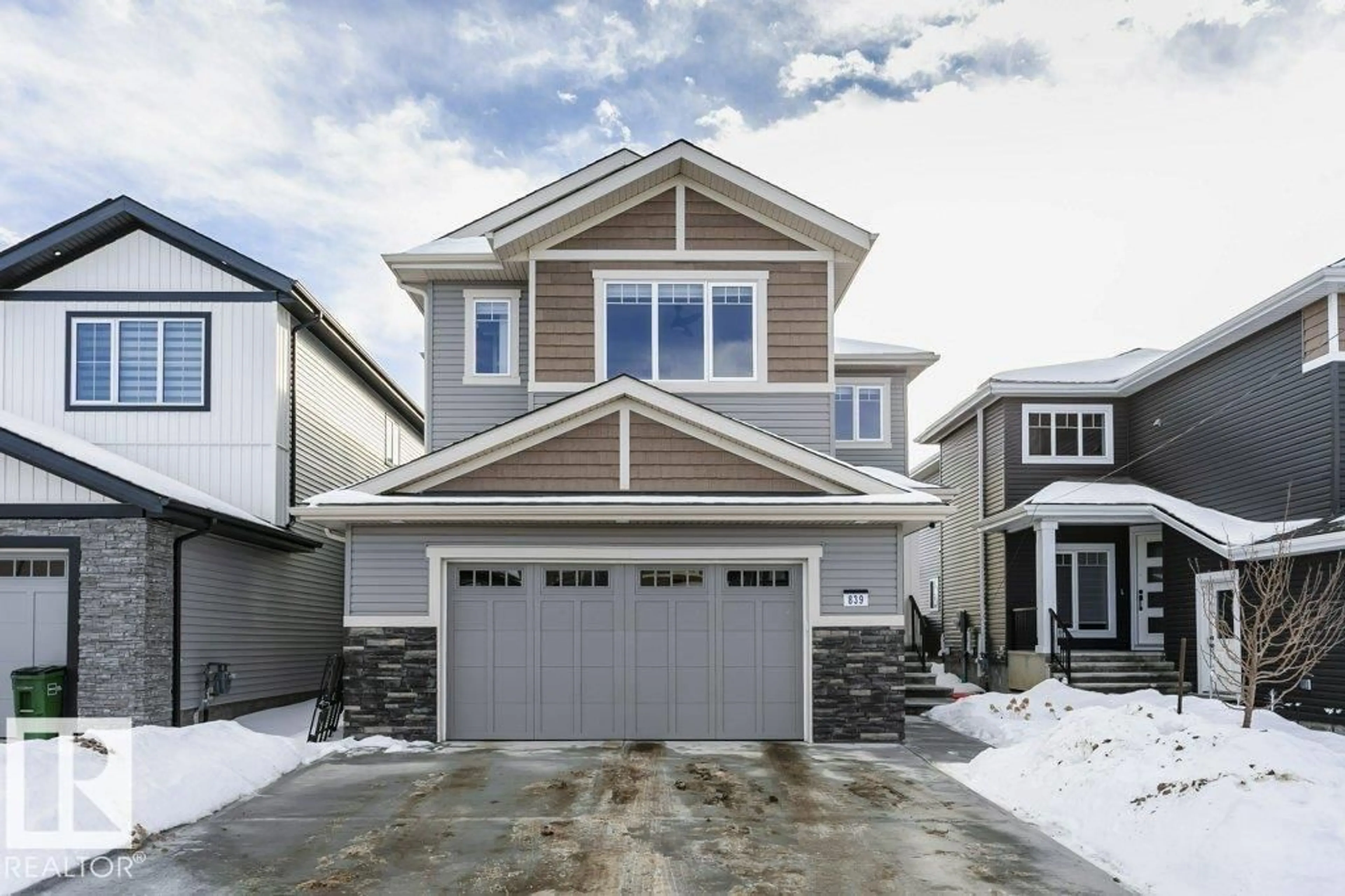 Home with vinyl exterior material, street for 839 34 AV, Edmonton Alberta T6T1A4