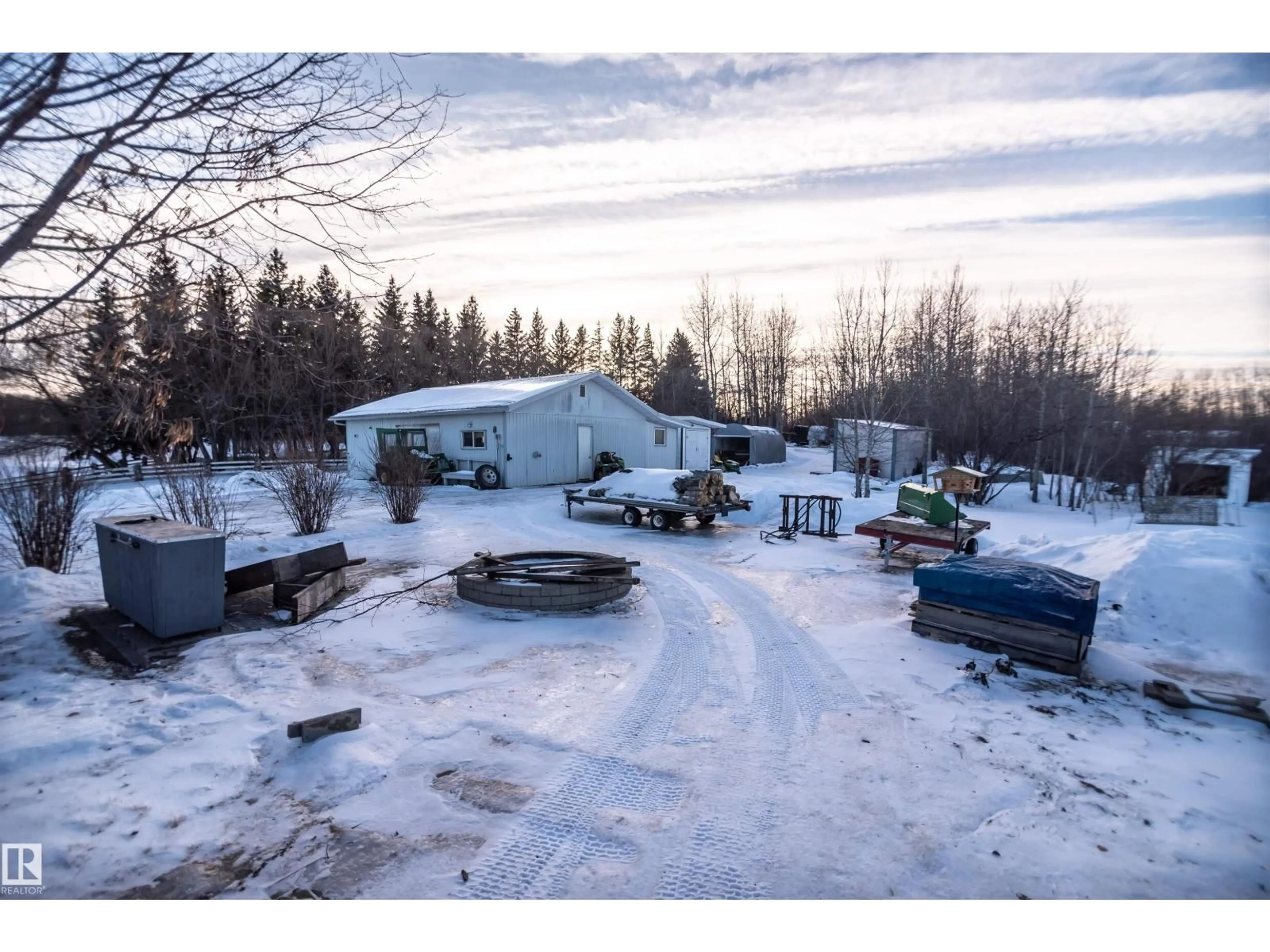 A pic from outside/outdoor area/front of a property/back of a property/a pic from drone, unknown for #6 6 - 54126 RGE ROAD 30, Rural Lac Ste. Anne County Alberta T0E0A0