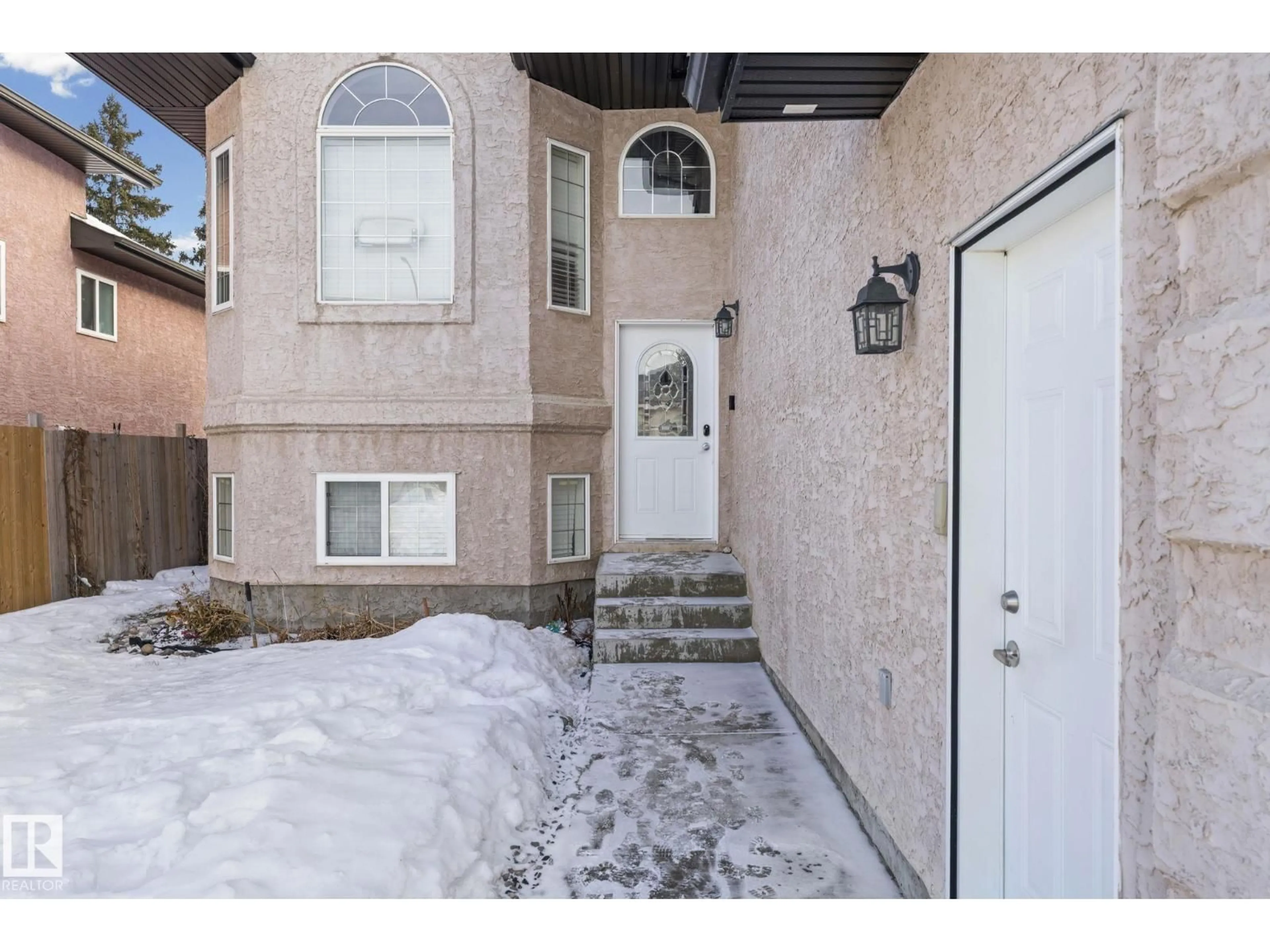 Indoor entryway for 5209 BON ACRES, Bon Accord Alberta T0A0K0