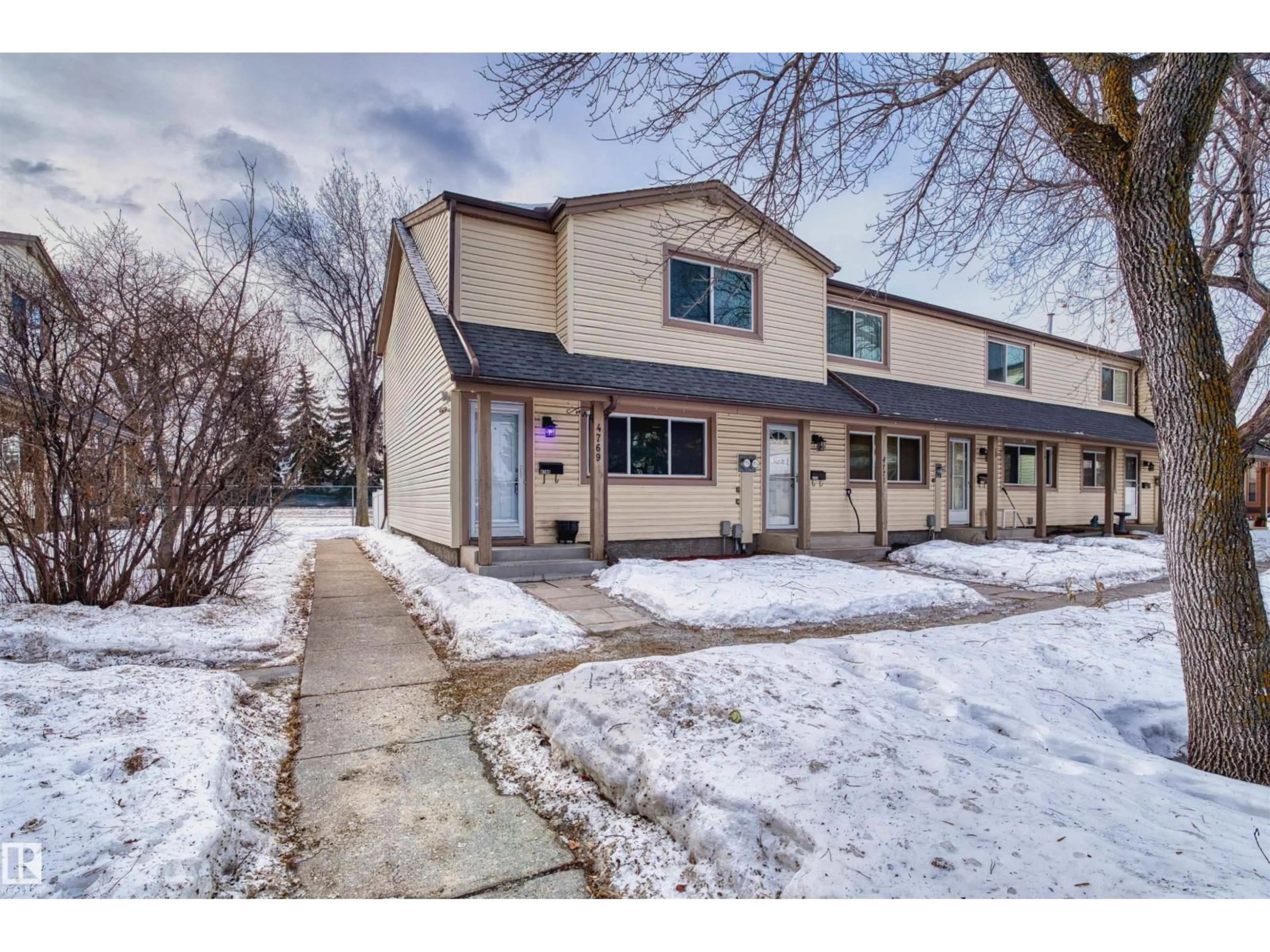 Unknown for 4769 35 AV, Edmonton Alberta T6L3P8