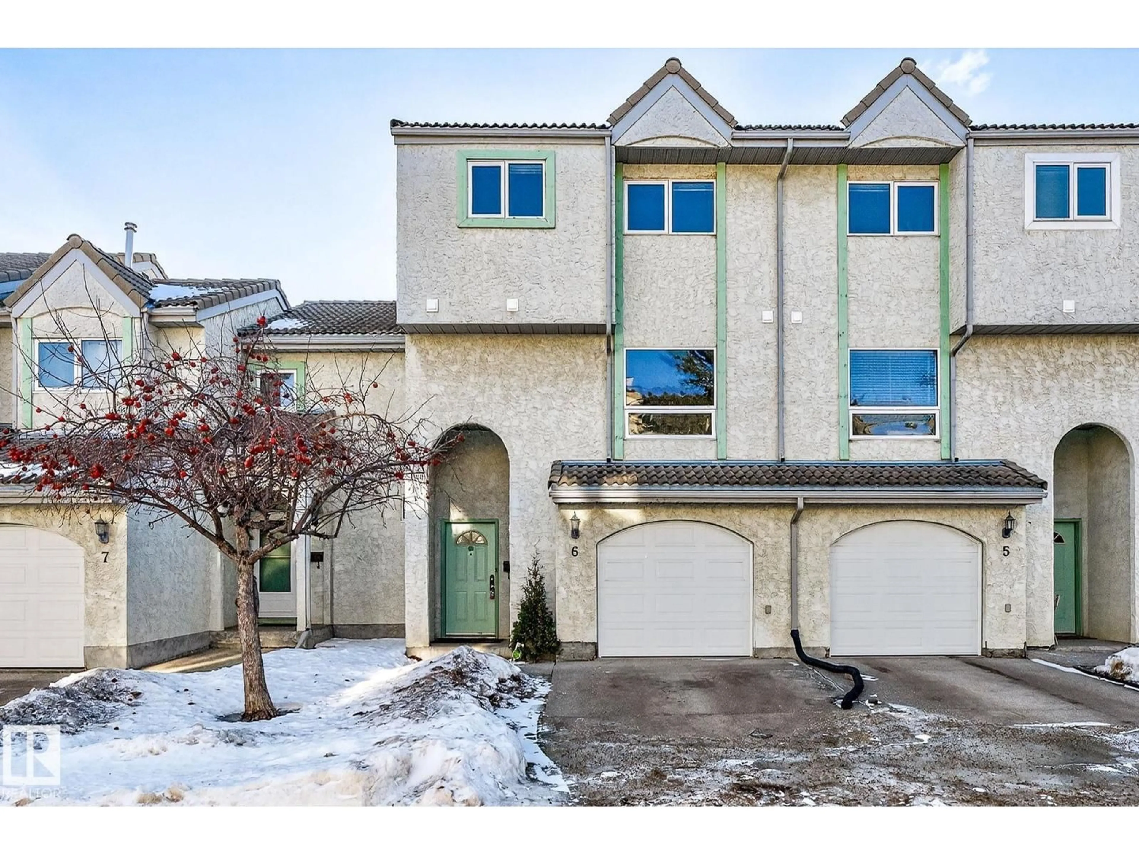 Unknown for #6 - 9505 176 NW, Edmonton Alberta T5T5Z4