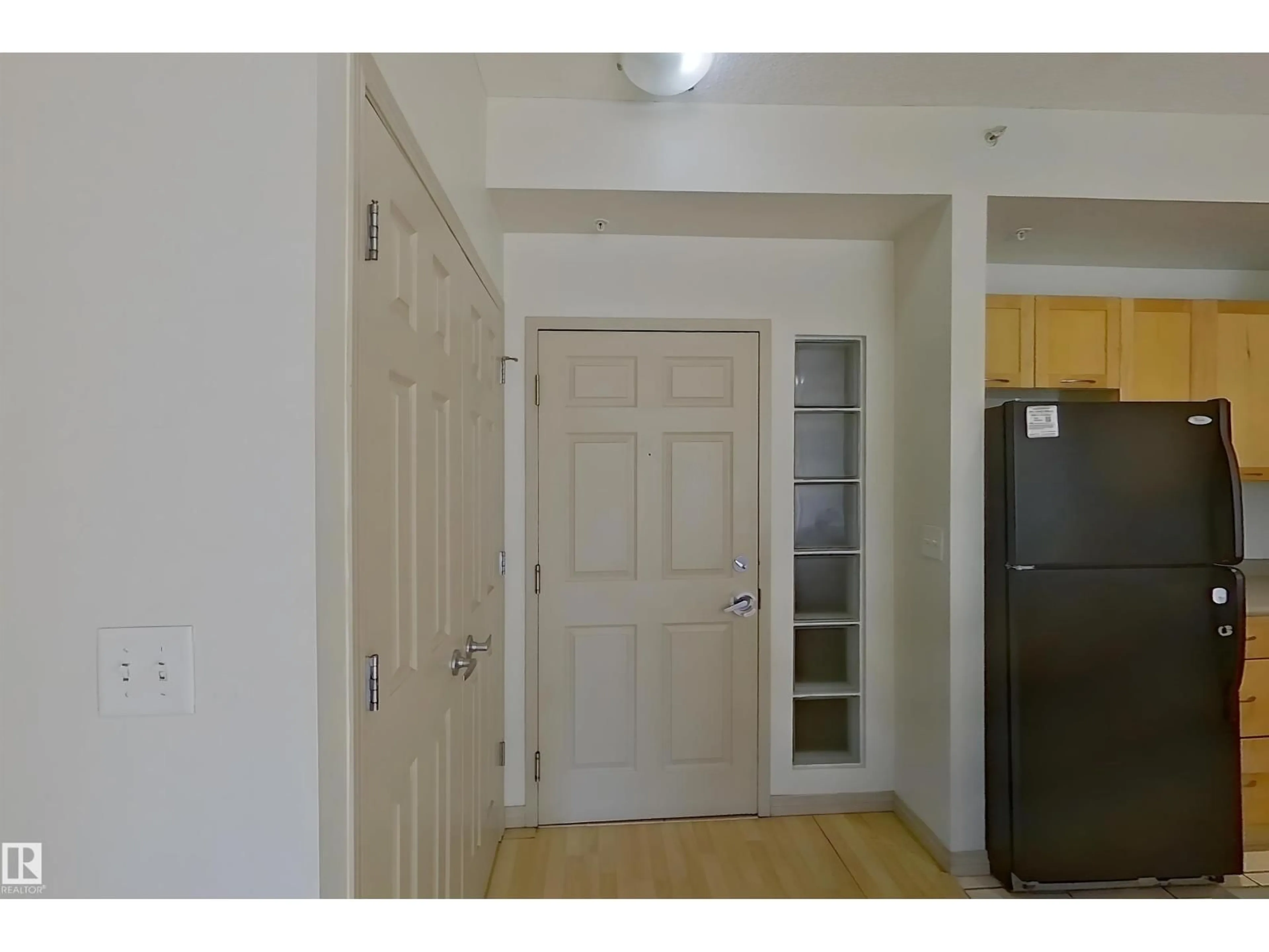 Unknown for #1-518 - 4245 139 AV, Edmonton Alberta T5Y3E8