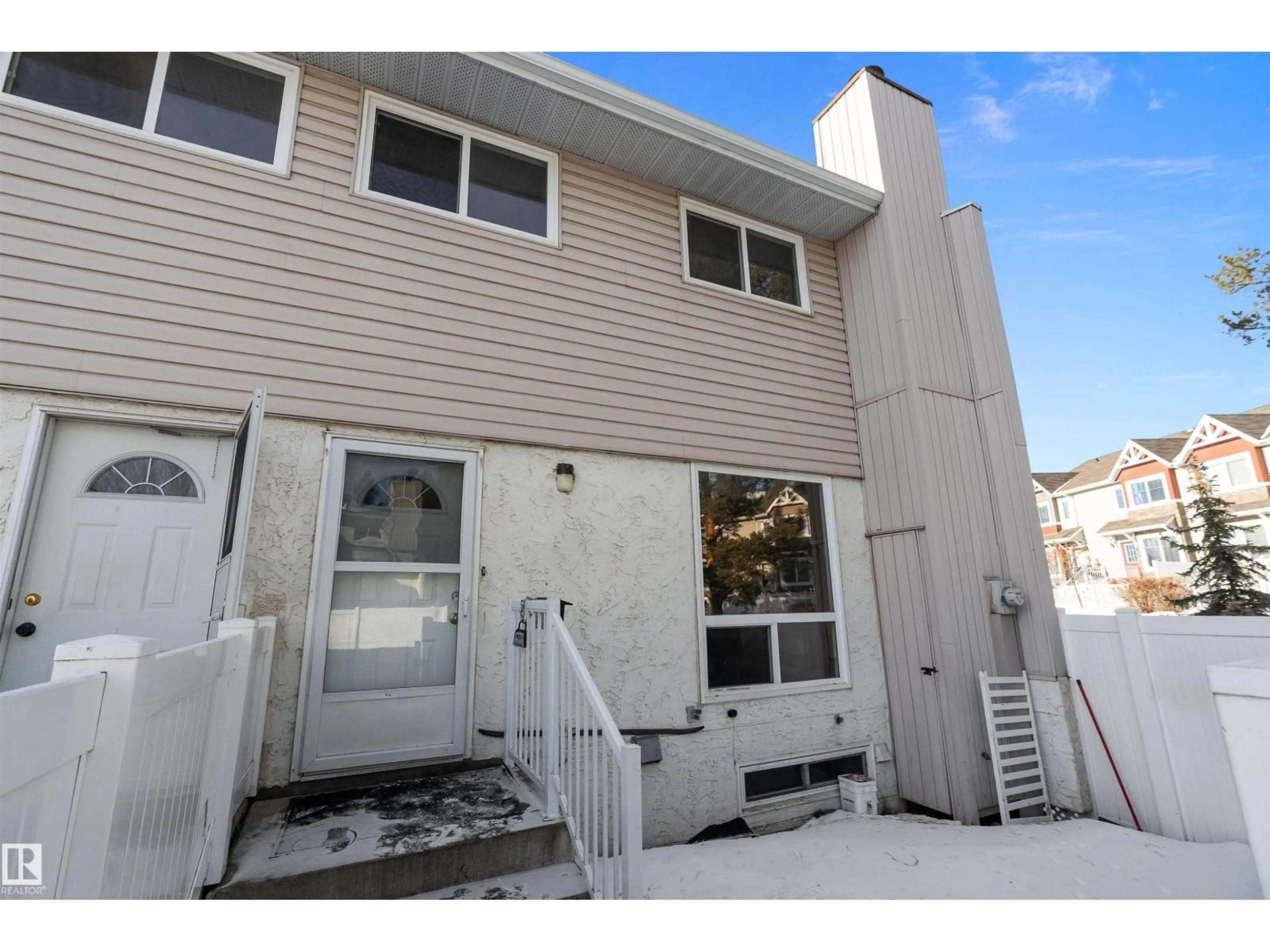 Unknown for NW - 14583 121 ST, Edmonton Alberta T5X2S2