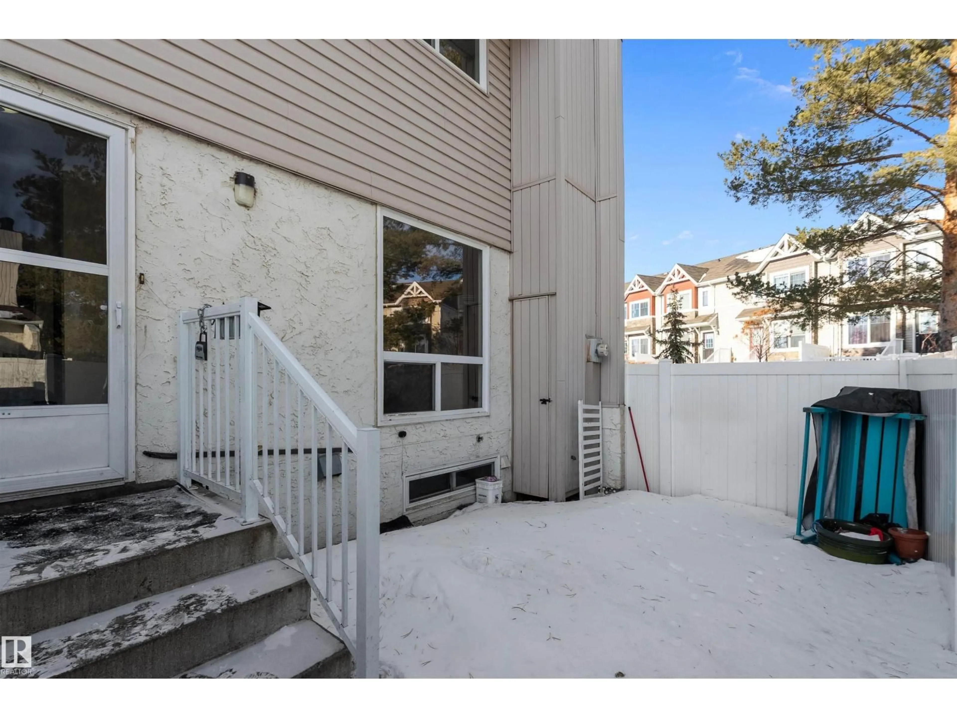 Unknown for NW - 14583 121 ST, Edmonton Alberta T5X2S2