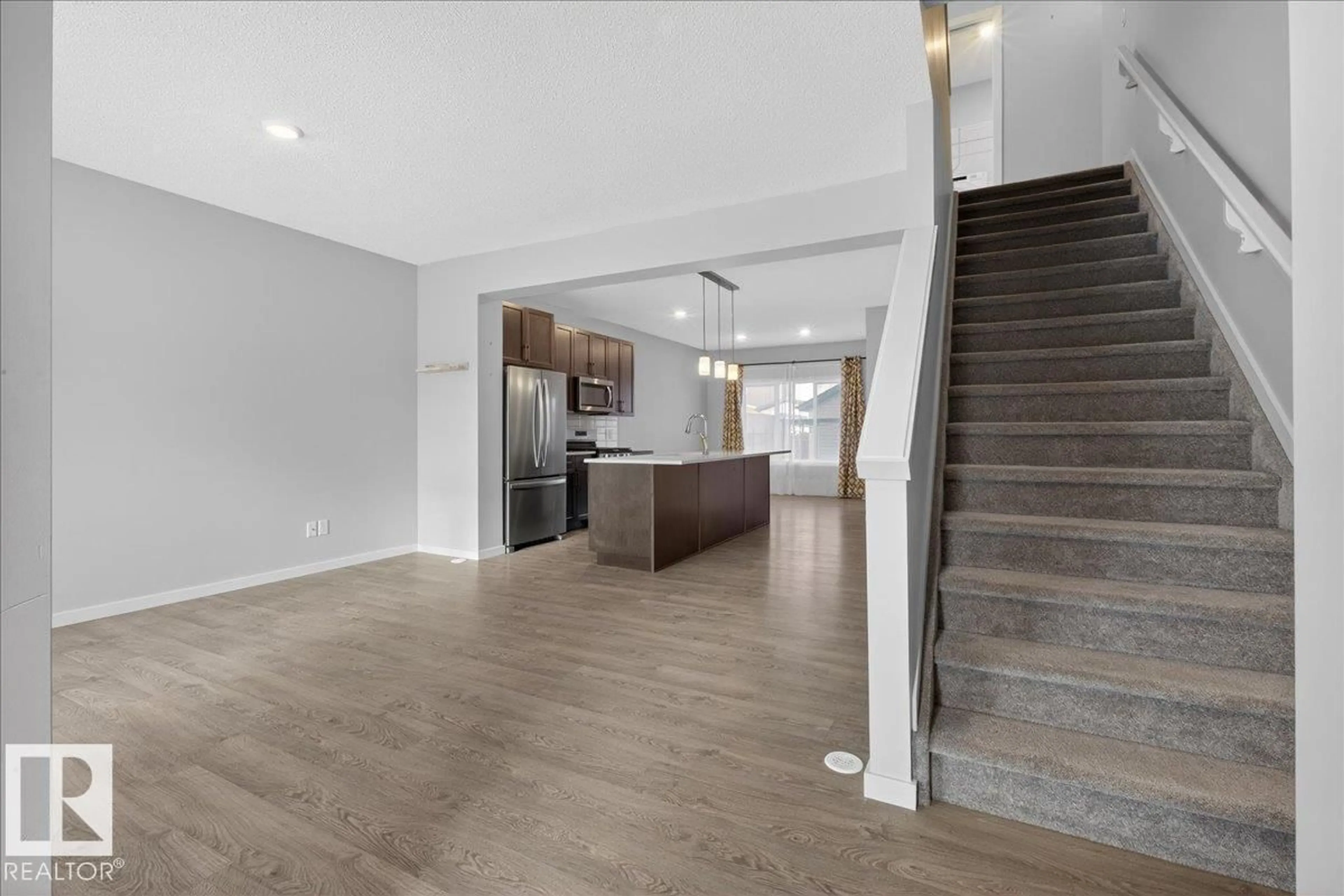 Open concept kitchen, unknown for 2463 KELLY CI, Edmonton Alberta T6W4G2