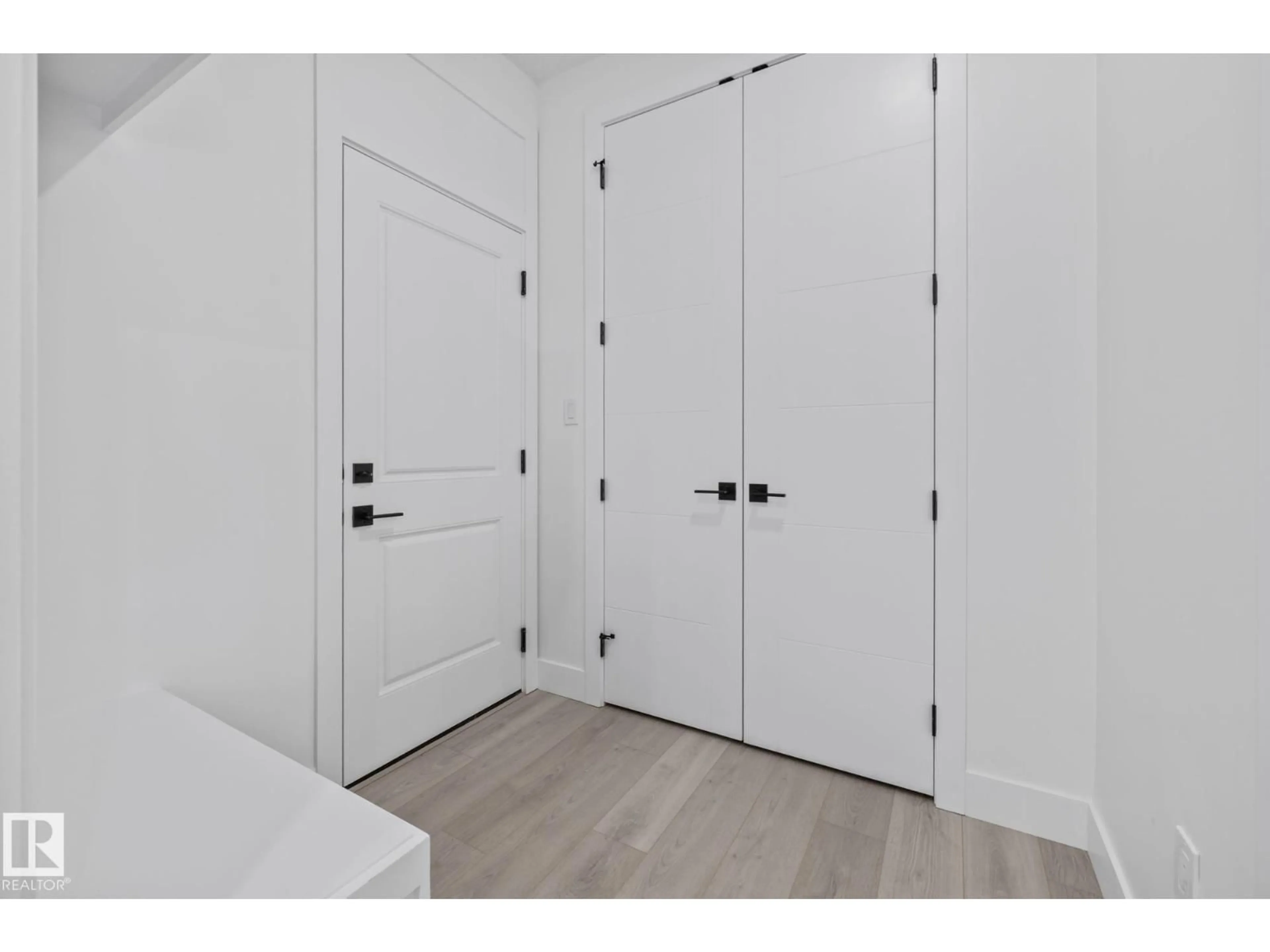 Indoor entryway for 30 BLACKBIRD BN, Fort Saskatchewan Alberta T8L0G6