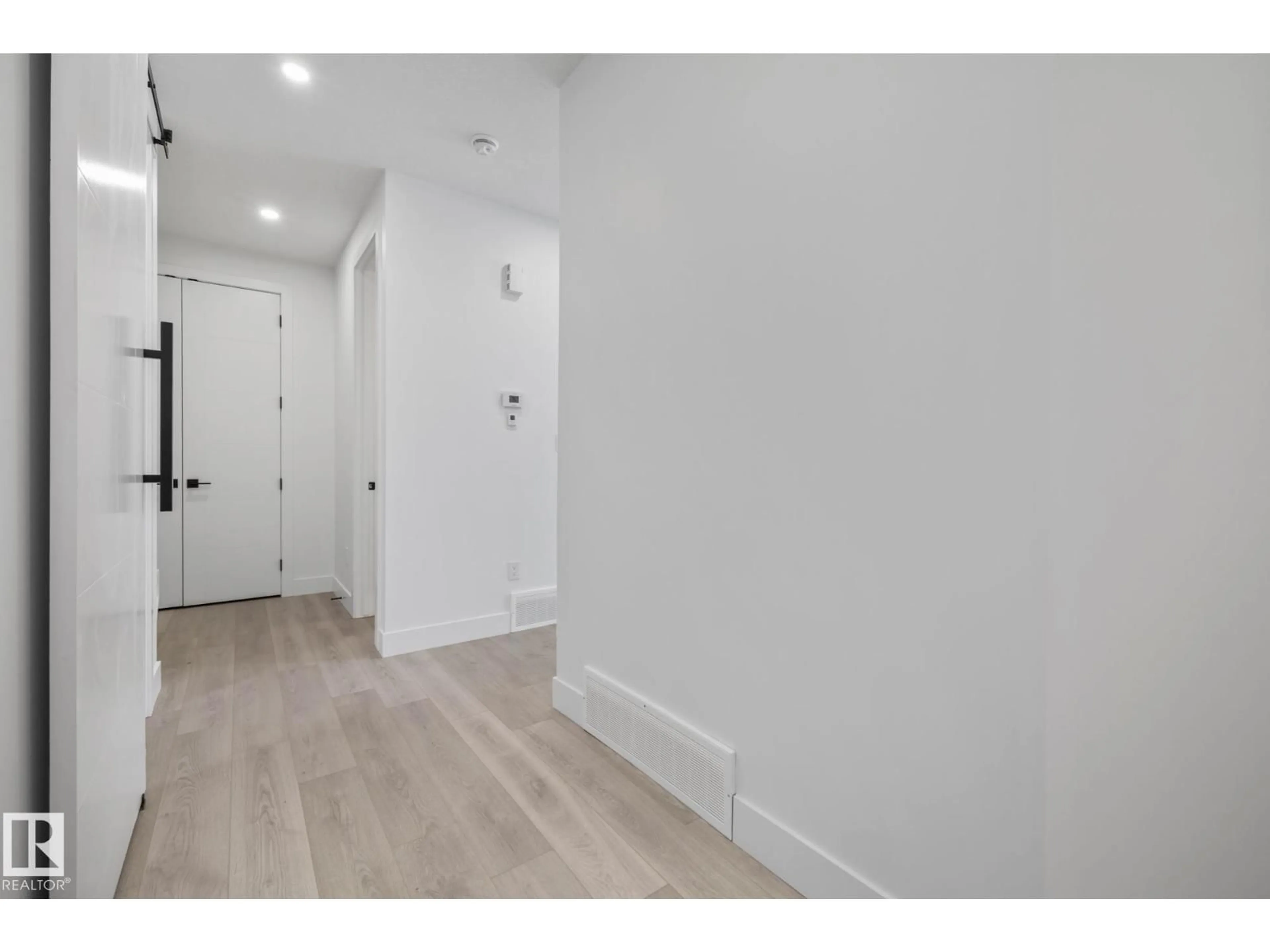 Unknown for 30 BLACKBIRD BN, Fort Saskatchewan Alberta T8L0G6