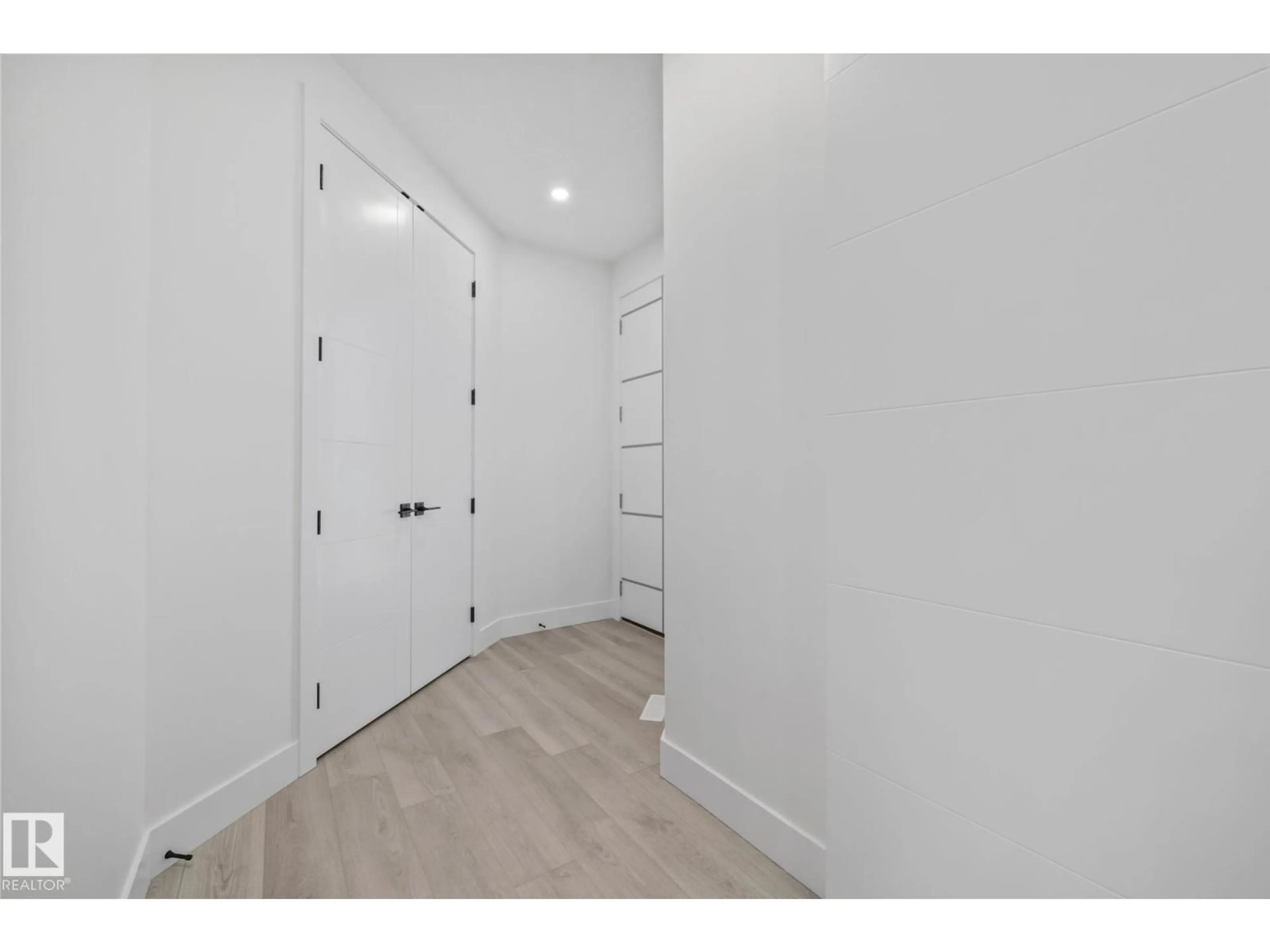 Unknown for 30 BLACKBIRD BN, Fort Saskatchewan Alberta T8L0G6