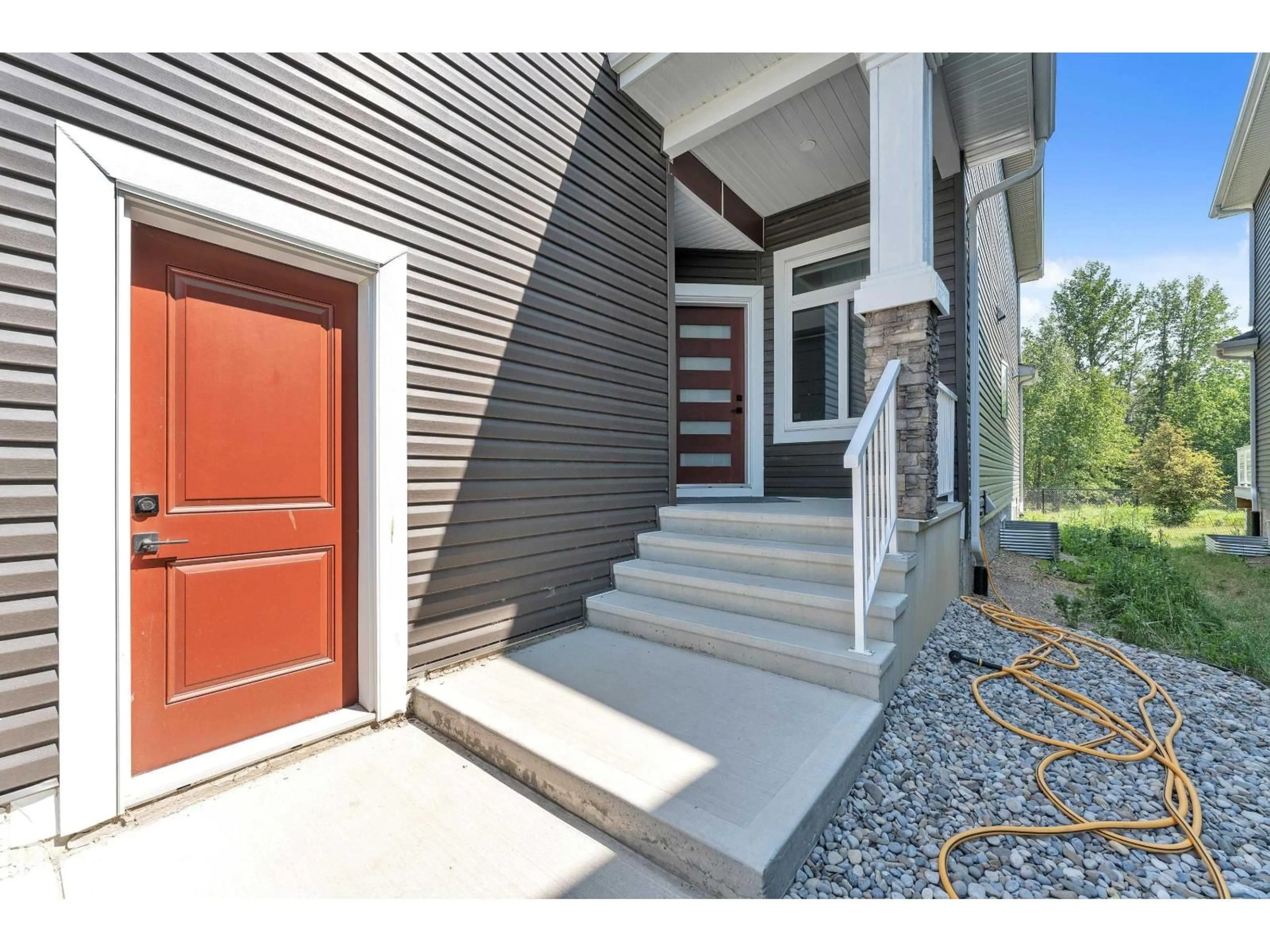 Indoor entryway for SW - 16115 34 AV, Edmonton Alberta T6W4V7