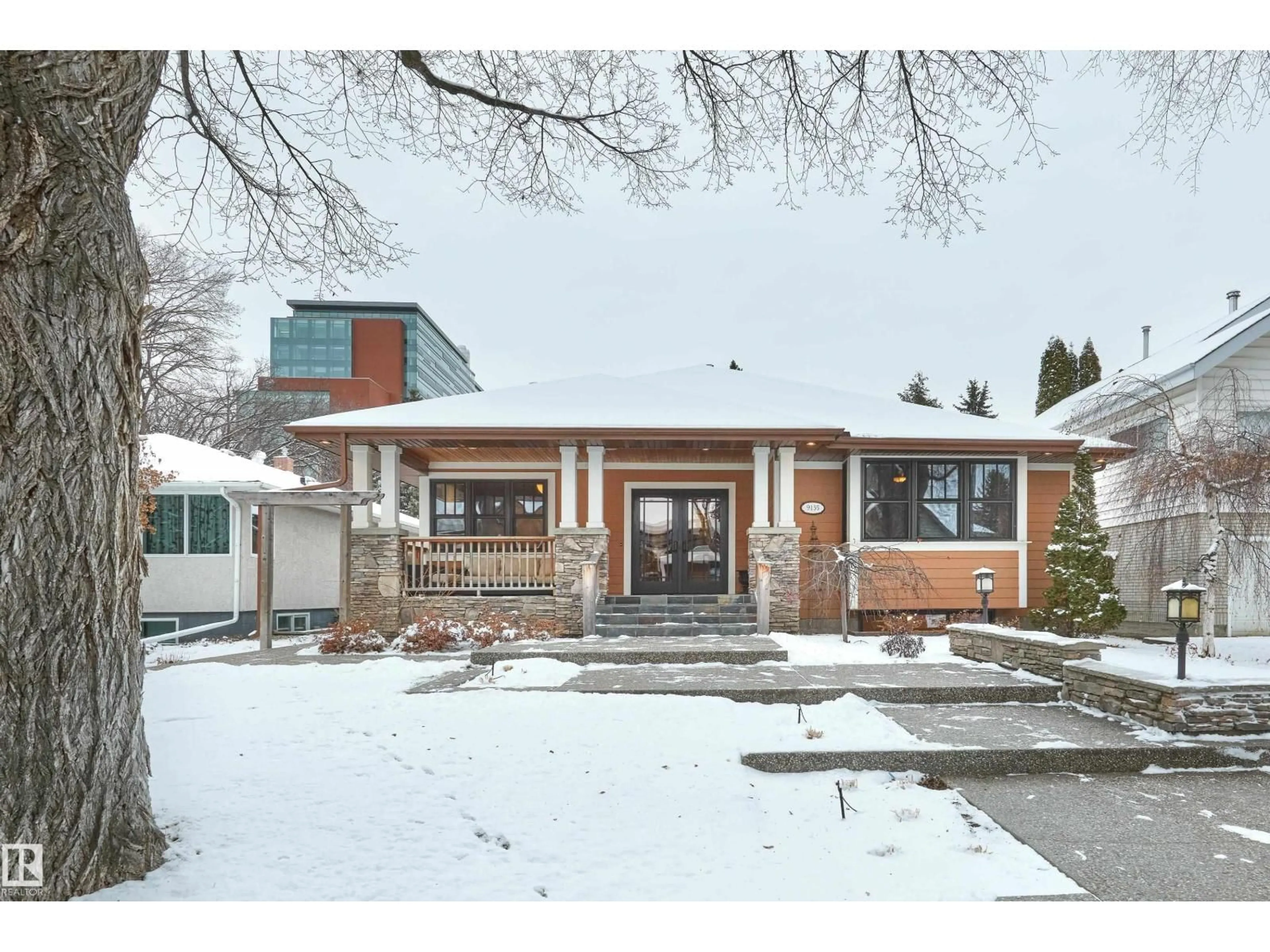 Unknown for NW - 9135 117 ST, Edmonton Alberta T6G1S1