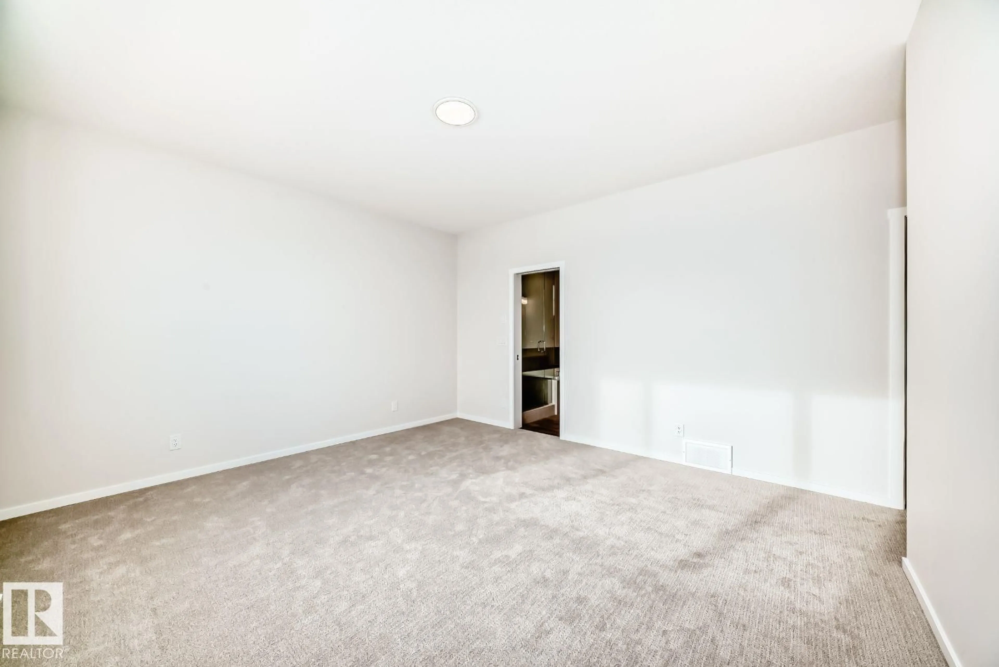 A pic of a room for 1027 WOLF WILLOW WY, Sherwood Park Alberta T8H3B3