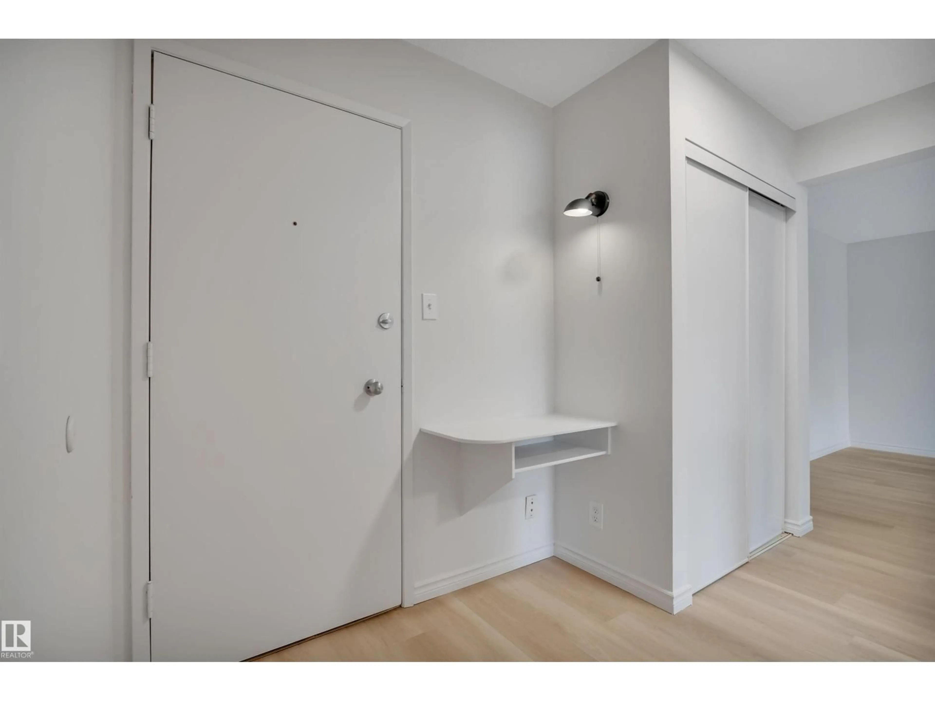 Indoor entryway for #222 - 5730 RIVERBEND RD, Edmonton Alberta T6H4T4