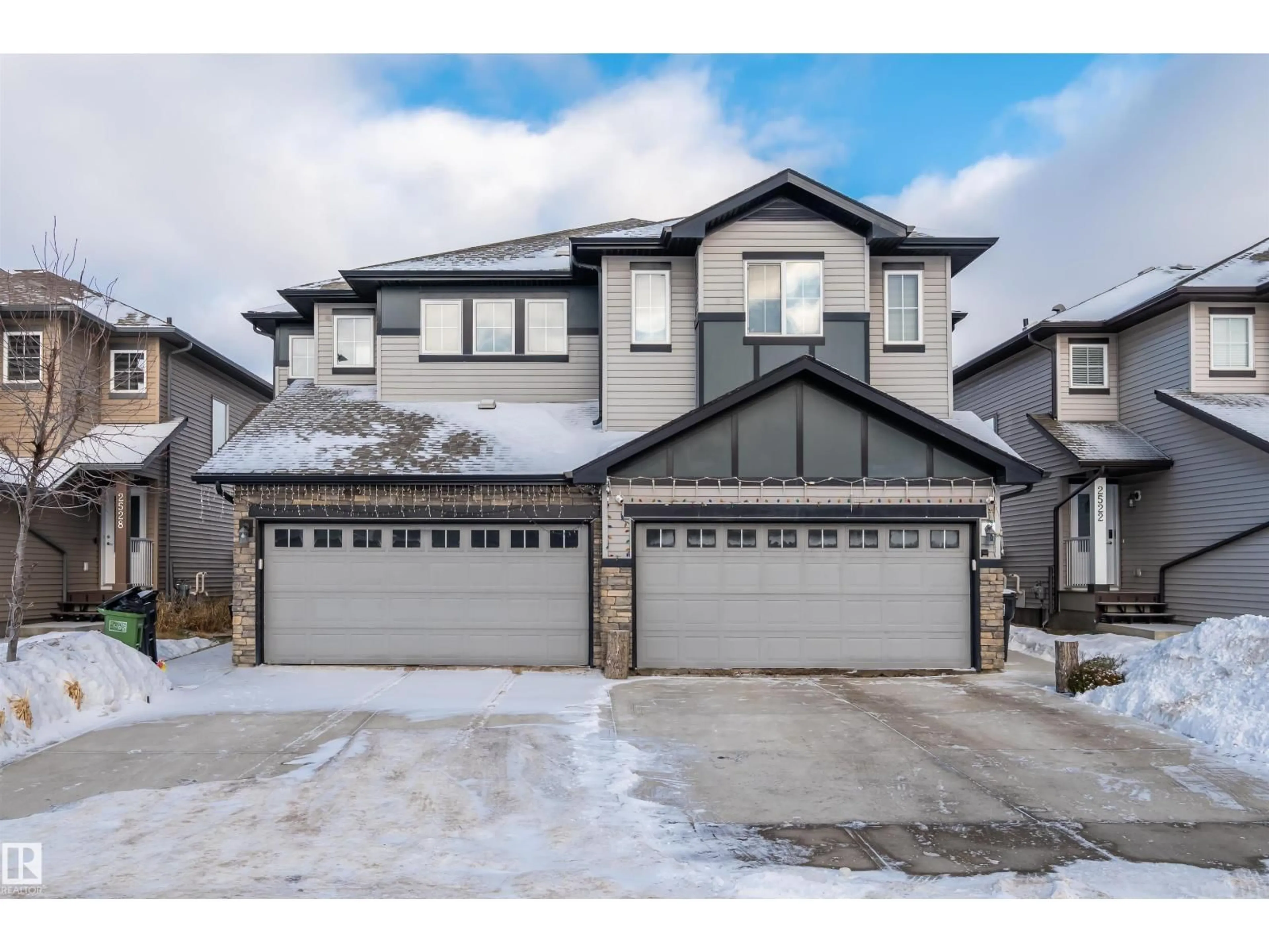 Unknown for 2526 19A AVENUE AVENUE, Edmonton Alberta T6T2E1