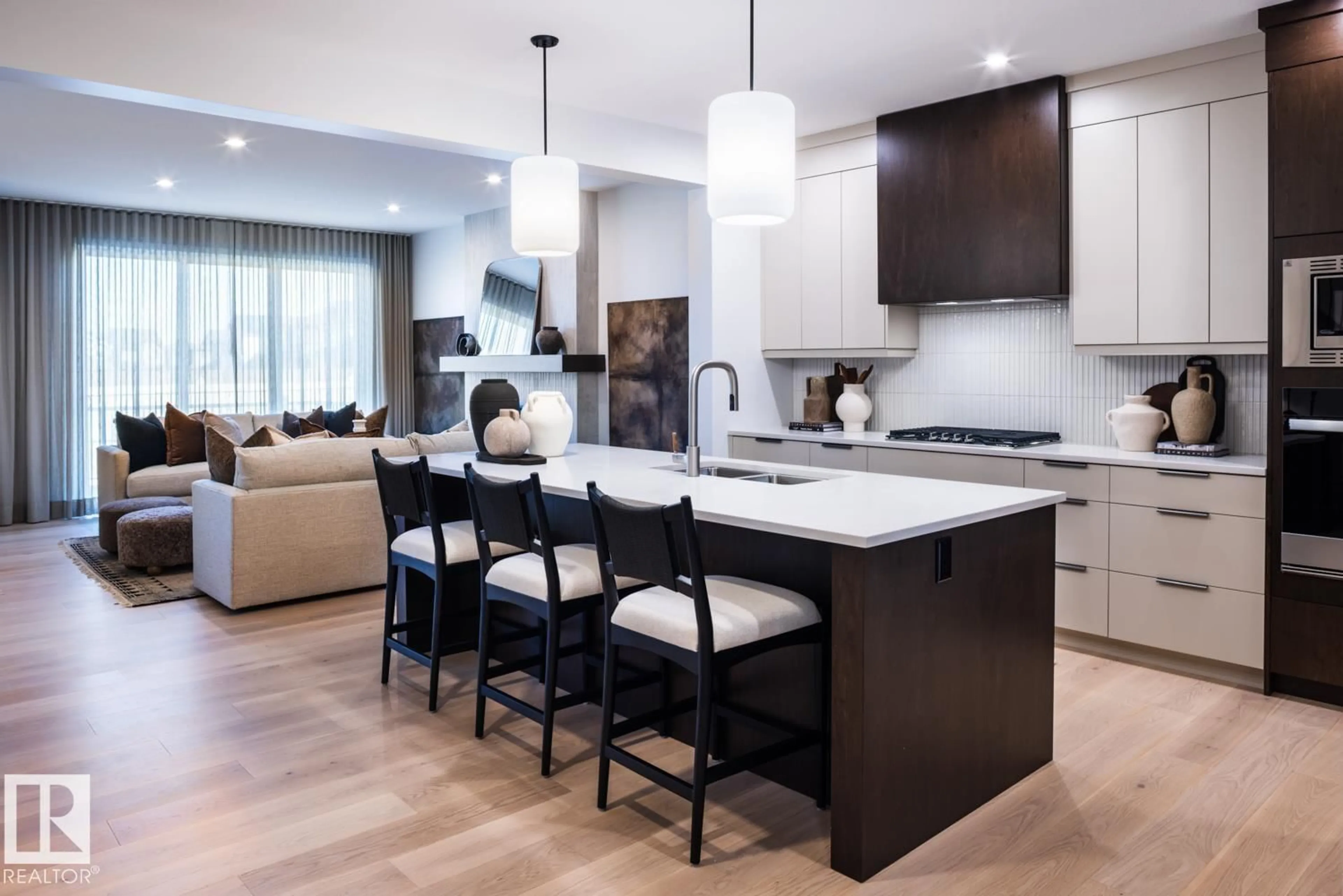 Contemporary kitchen, unknown for LI SW - 2327 MUCKLEPLUM LINK, Edmonton Alberta T6X3J9