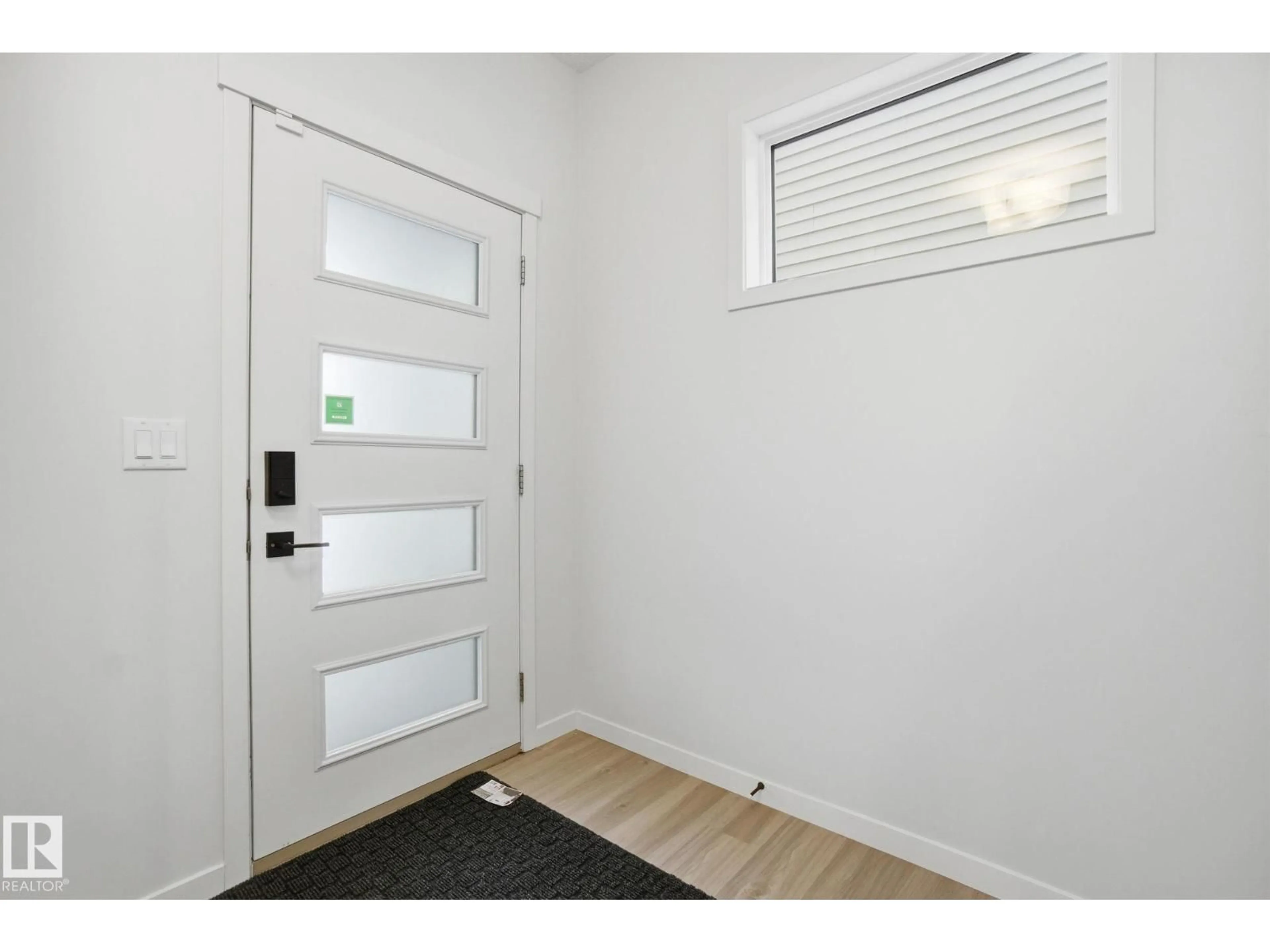 Indoor entryway for 3406 CHECKNITA TC, Edmonton Alberta T6W4H6