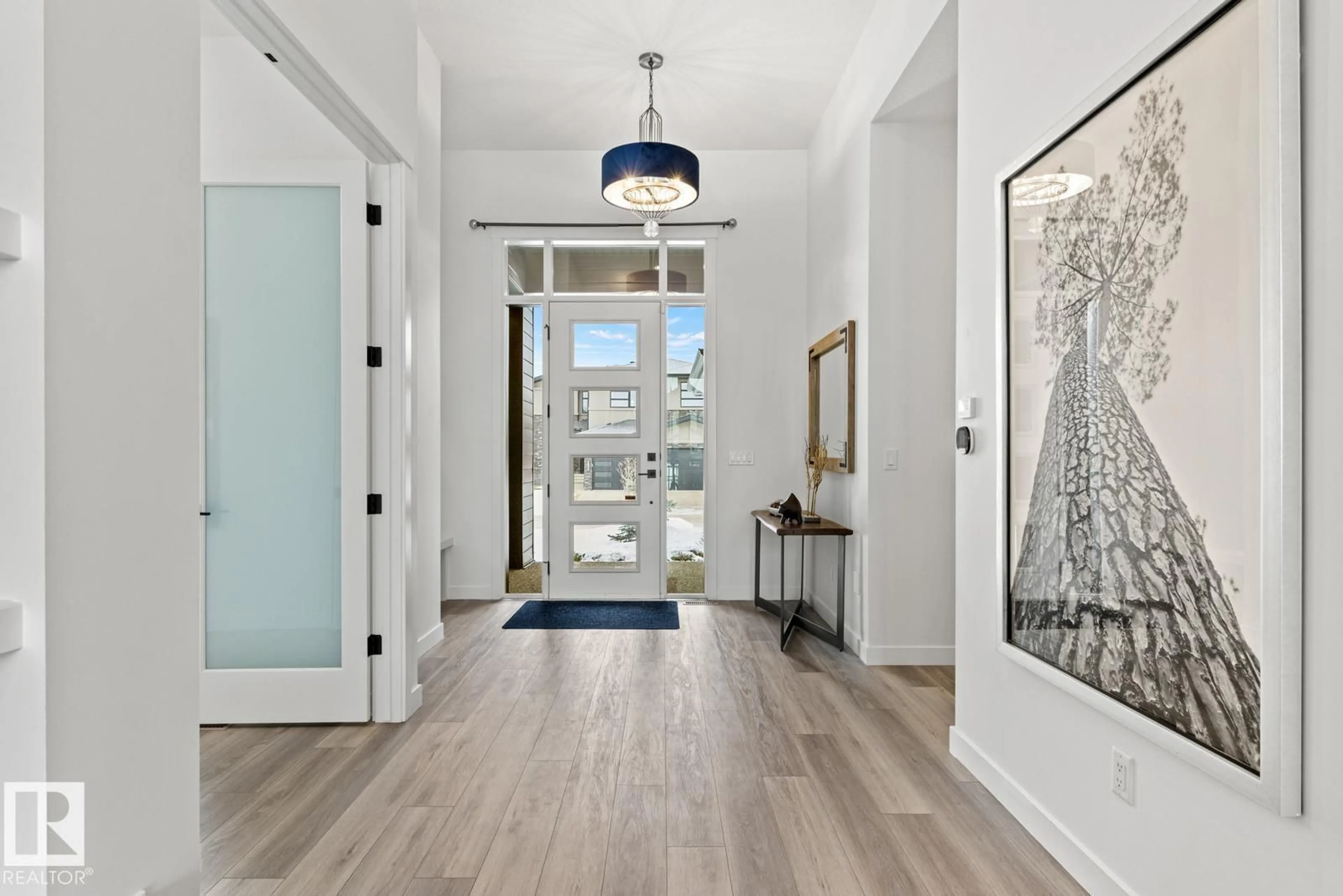 Indoor entryway for 4832 KNIGHT CR, Edmonton Alberta T6W5A2